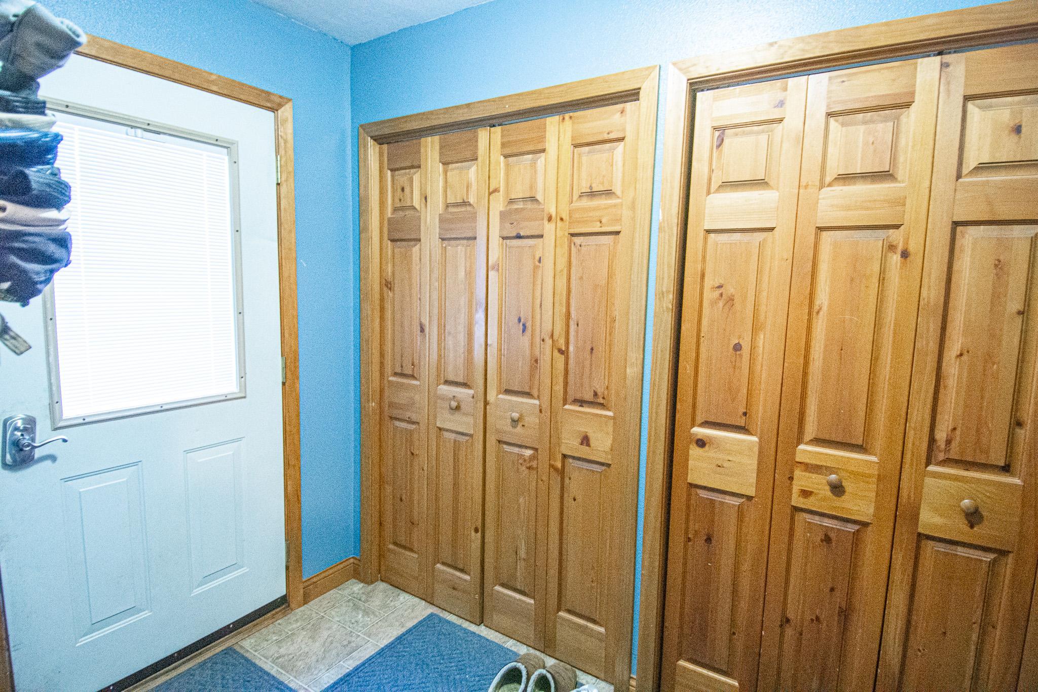 1936 single family home for sale at 321 State Avenue N in Thief River Falls, MN — 2 bed, 1 bath (photo 24 of 32)