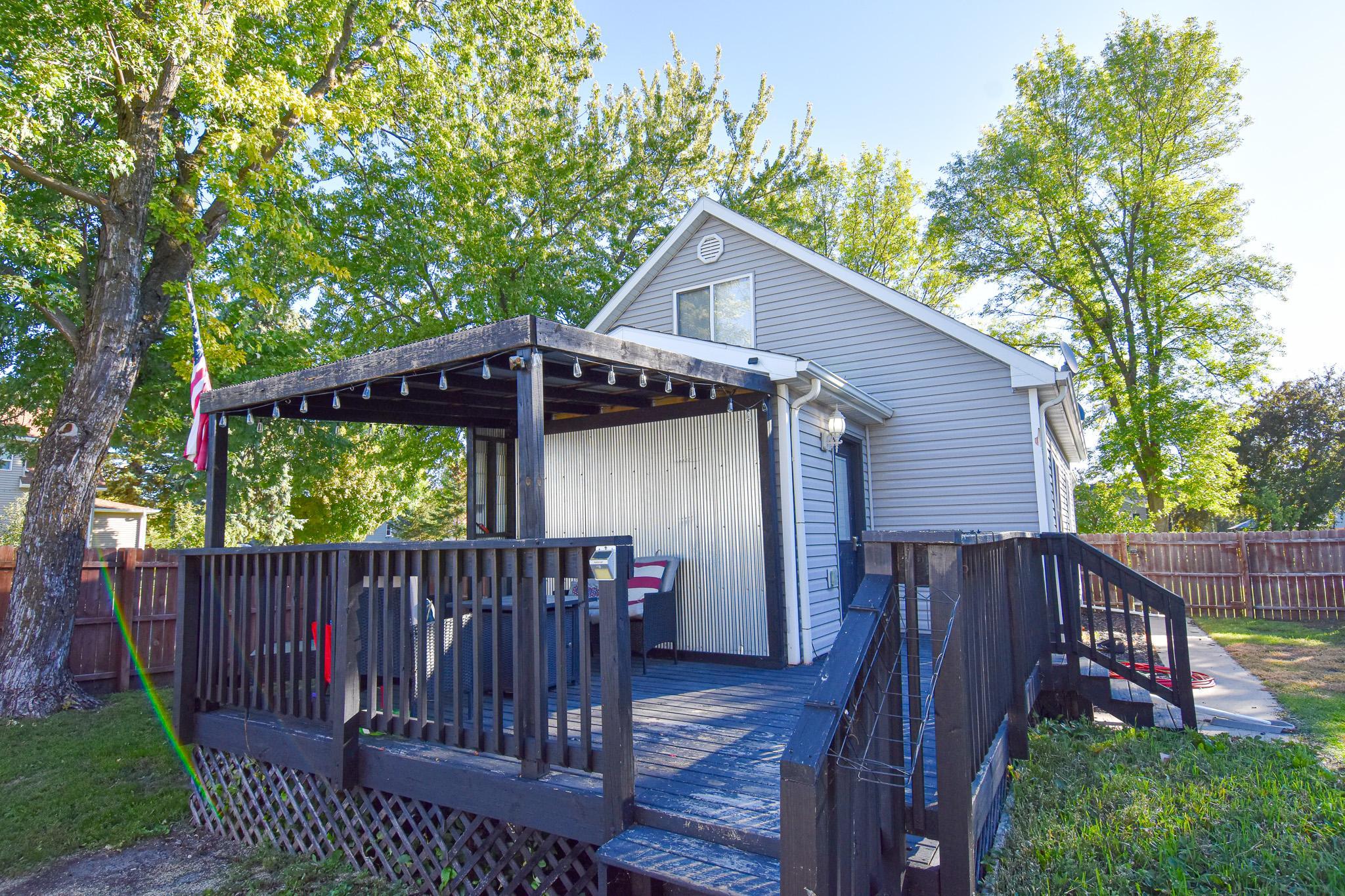 1936 single family home for sale at 321 State Avenue N in Thief River Falls, MN — 2 bed, 1 bath (photo 26 of 32)