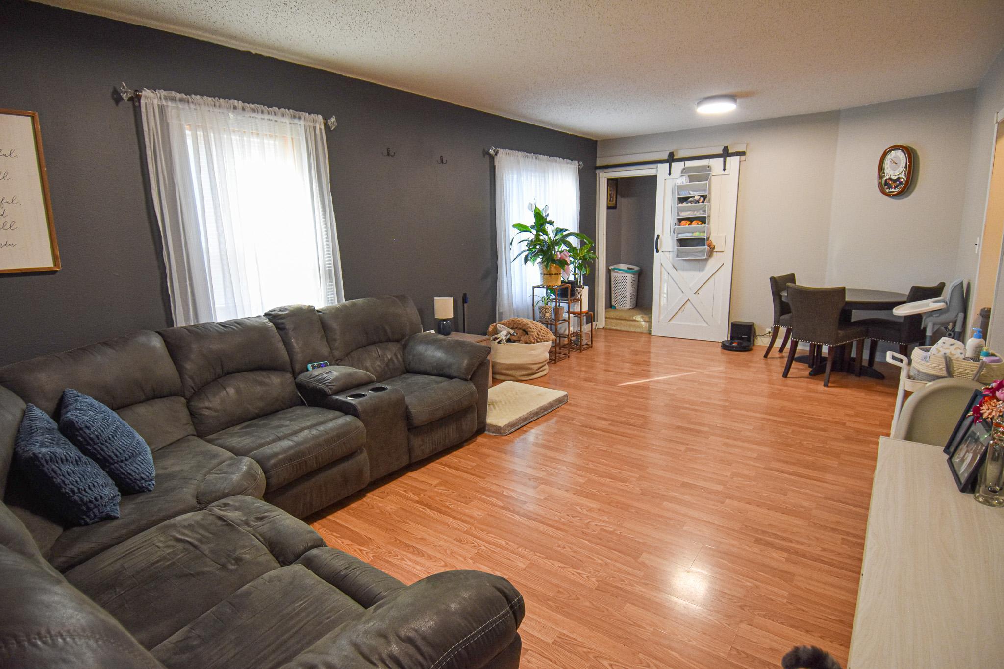 1936 single family home for sale at 321 State Avenue N in Thief River Falls, MN — 2 bed, 1 bath (photo 5 of 32)