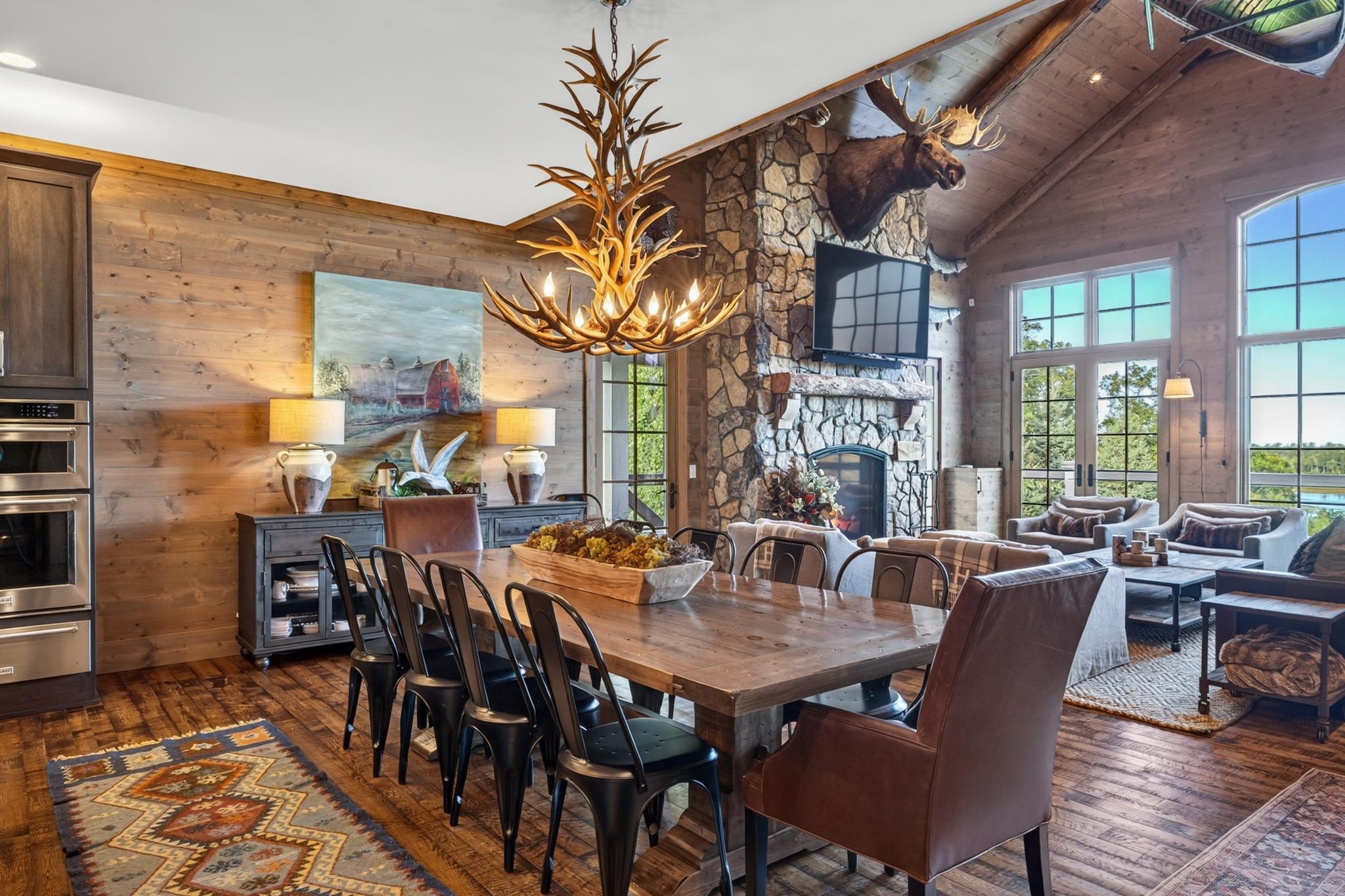 2017 single family home for sale at 10814 Herschel River Road in Brainerd, MN — 8 bed, 9 bath (photo 10 of 98)