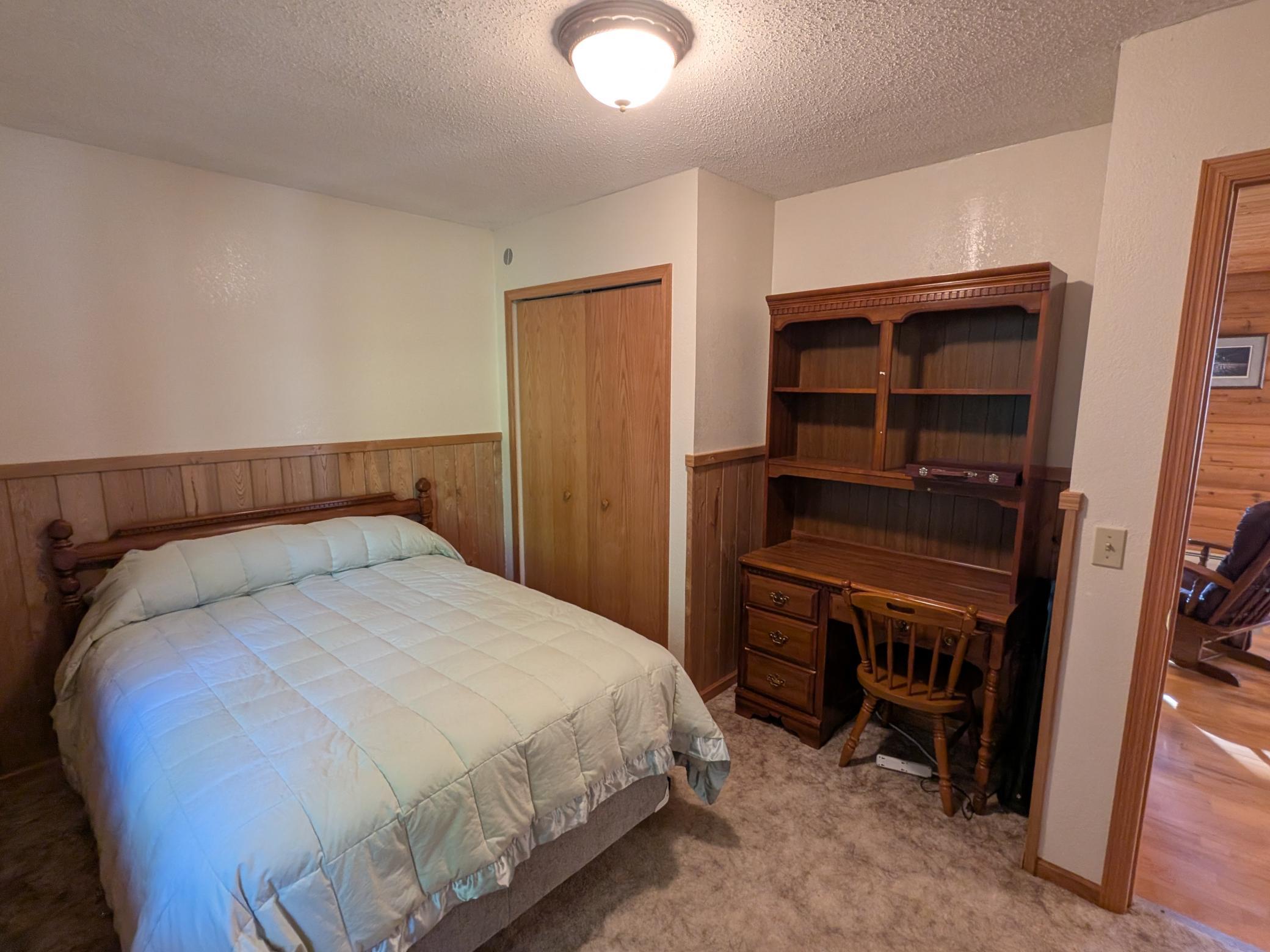 2004 single family home for sale at 10446 Vermillion Point Drive NE in Deer River, MN — 3 bed, 2 bath (photo 17 of 40)