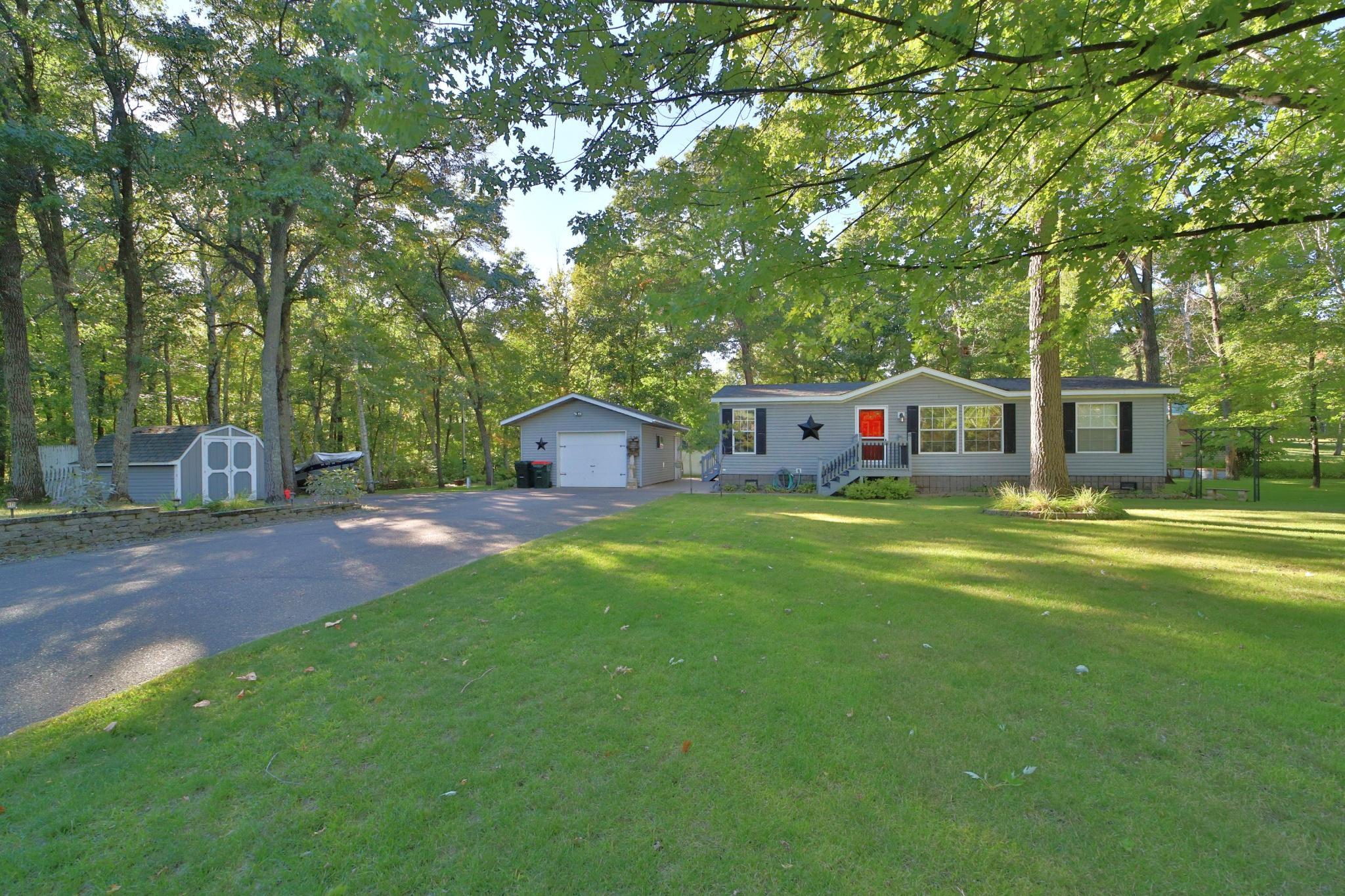 2003 single family home for sale at 8656 Southview Drive in Breezy Point, MN — 3 bed, 2 bath (photo 24 of 30)