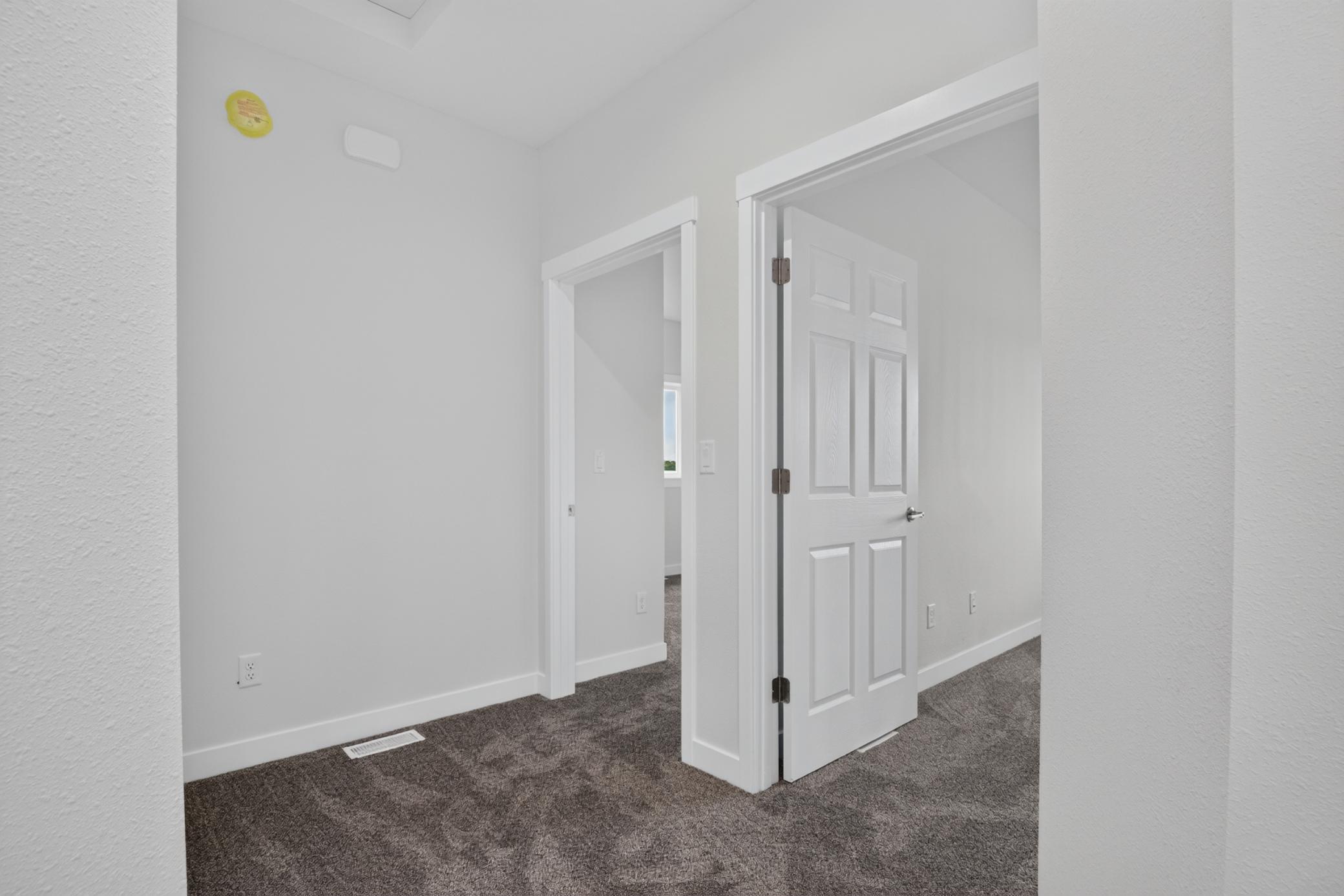 2026 single family home for sale at 1236 4th Avenue NW in Valley City, ND — 3 bed, 3 bath (photo 34 of 48)