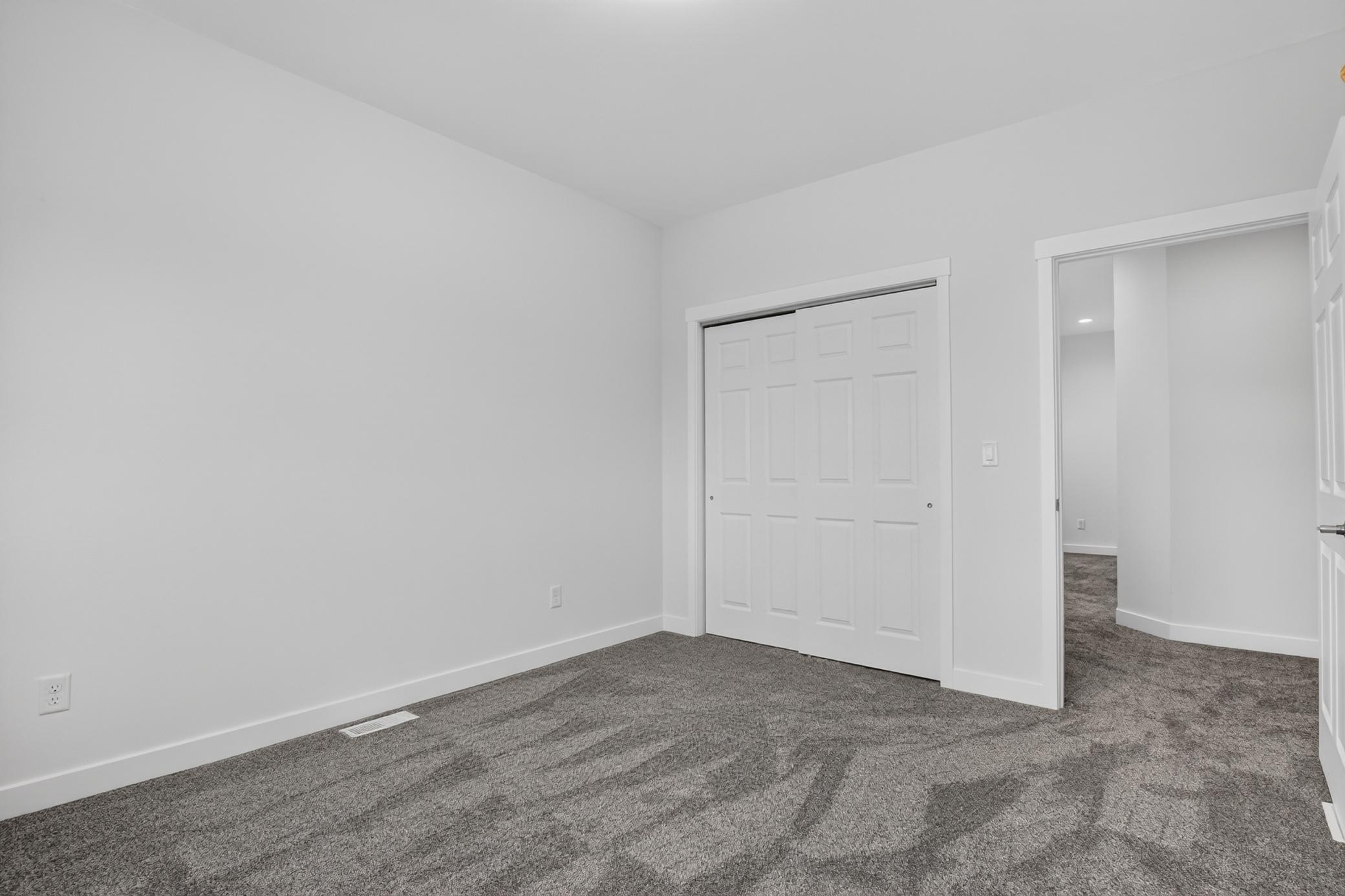 2026 single family home for sale at 1236 4th Avenue NW in Valley City, ND — 3 bed, 3 bath (photo 37 of 48)