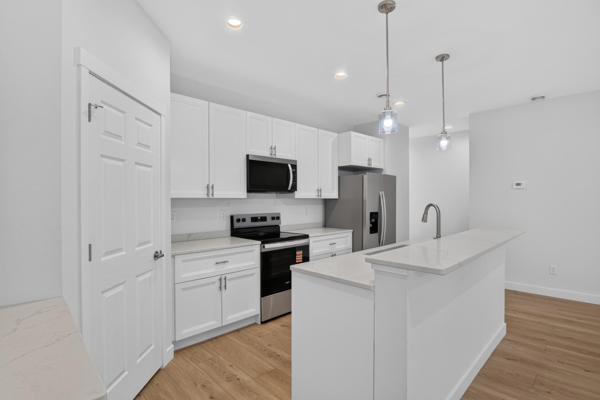 2026 single family home for sale at 1236 4th Avenue NW in Valley City, ND — 3 bed, 3 bath (photo 6 of 48)