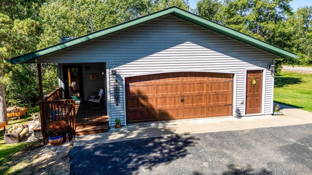 1999 single family home for sale at 7105 Little Wolf Road NW in Cass Lake, MN — 3 bed, 2 bath (photo 11 of 35)