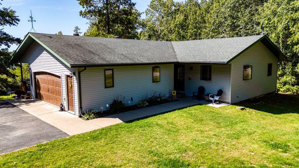 1999 single family home for sale at 7105 Little Wolf Road NW in Cass Lake, MN — 3 bed, 2 bath (photo 4 of 35)