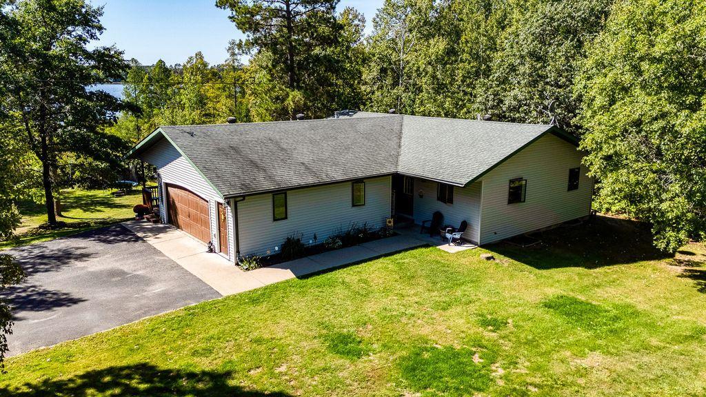 1999 single family home for sale at 7105 Little Wolf Road NW in Cass Lake, MN — 3 bed, 2 bath (photo 5 of 35)