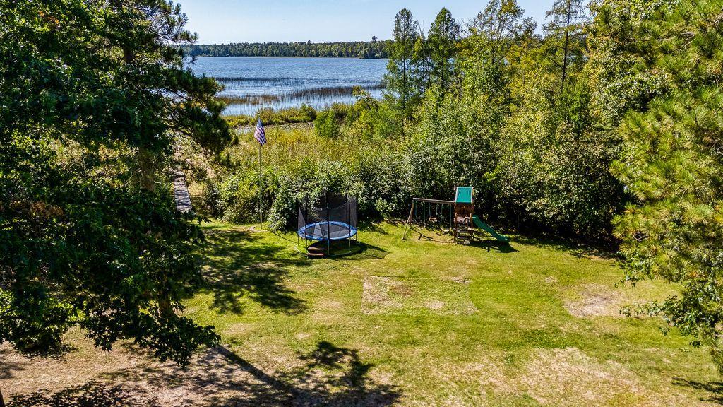 1999 single family home for sale at 7105 Little Wolf Road NW in Cass Lake, MN — 3 bed, 2 bath (photo 6 of 35)