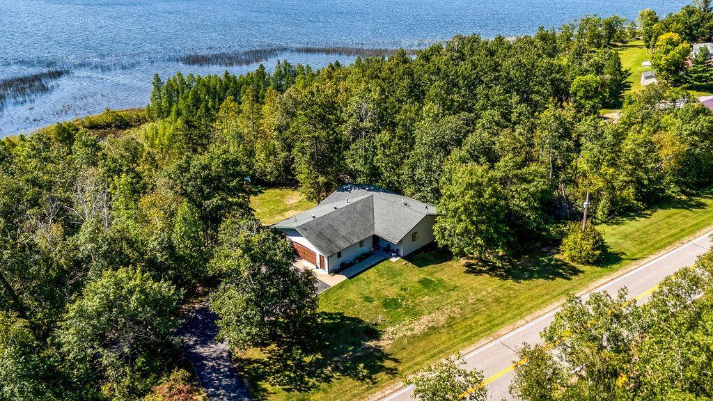 1999 single family home for sale at 7105 Little Wolf Road NW in Cass Lake, MN — 3 bed, 2 bath (photo 10 of 35)