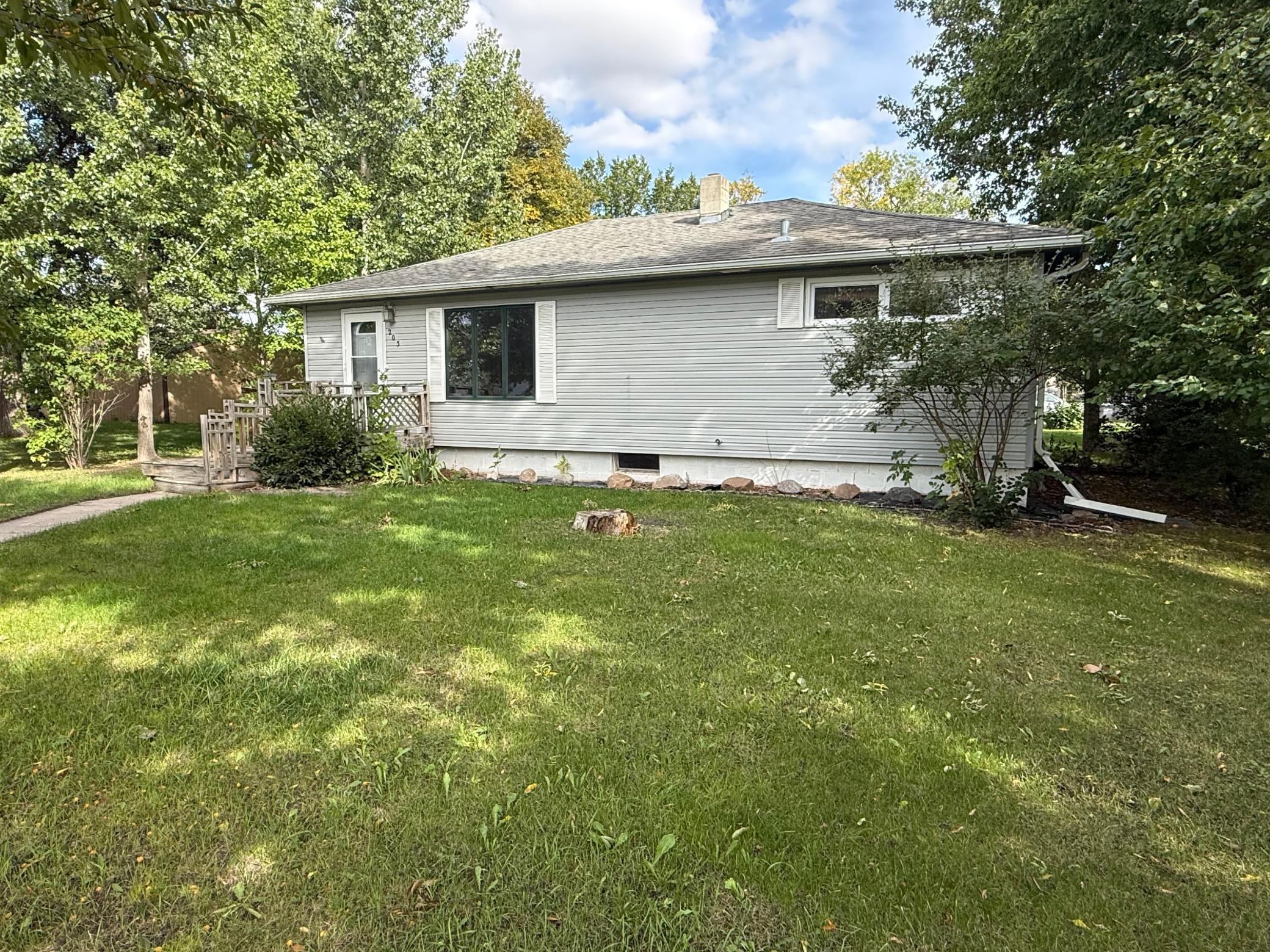 1968 single family home for sale at 205 2nd Street in Shelly, MN — 2 bed, 2 bath (photo 2 of 16)