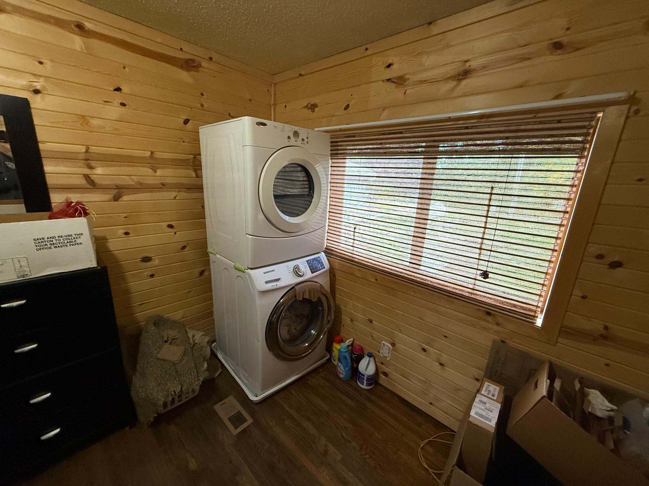 1968 single family home for sale at 205 2nd Street in Shelly, MN — 2 bed, 2 bath (photo 11 of 16)