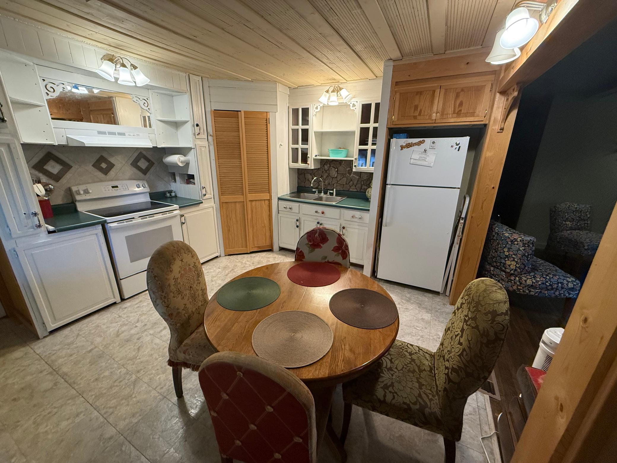 1968 single family home for sale at 205 2nd Street in Shelly, MN — 2 bed, 2 bath (photo 7 of 16)