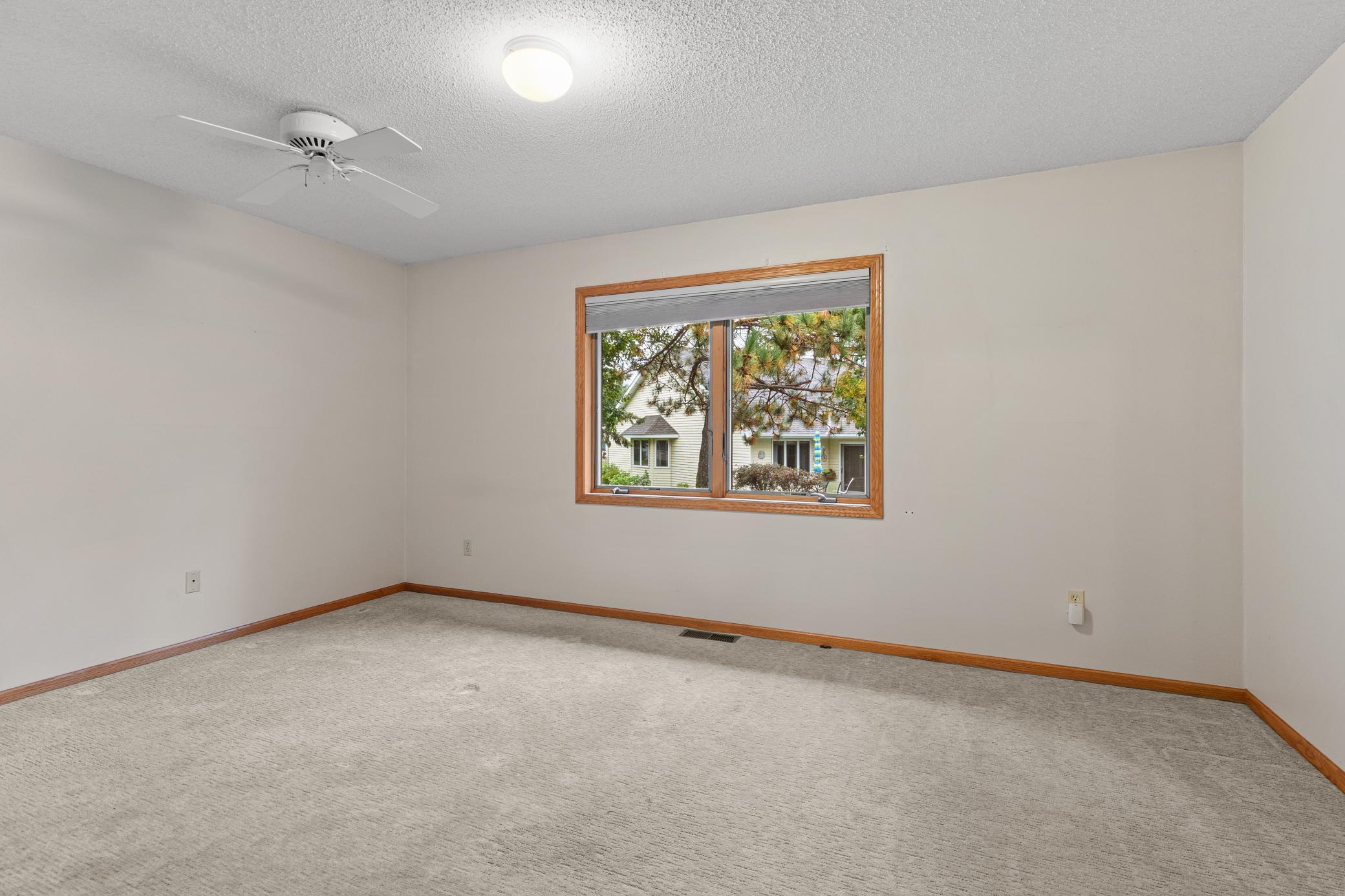 1998 single family home for sale at 2516 Crestview Lane in Brainerd, MN — 2 bed, 2 bath (photo 15 of 29)
