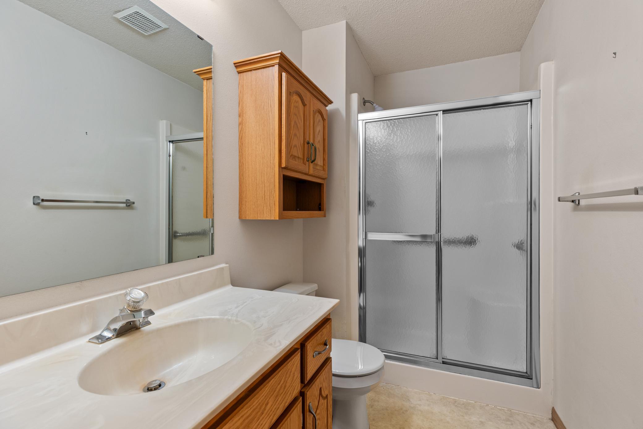 1998 single family home for sale at 2516 Crestview Lane in Brainerd, MN — 2 bed, 2 bath (photo 17 of 29)