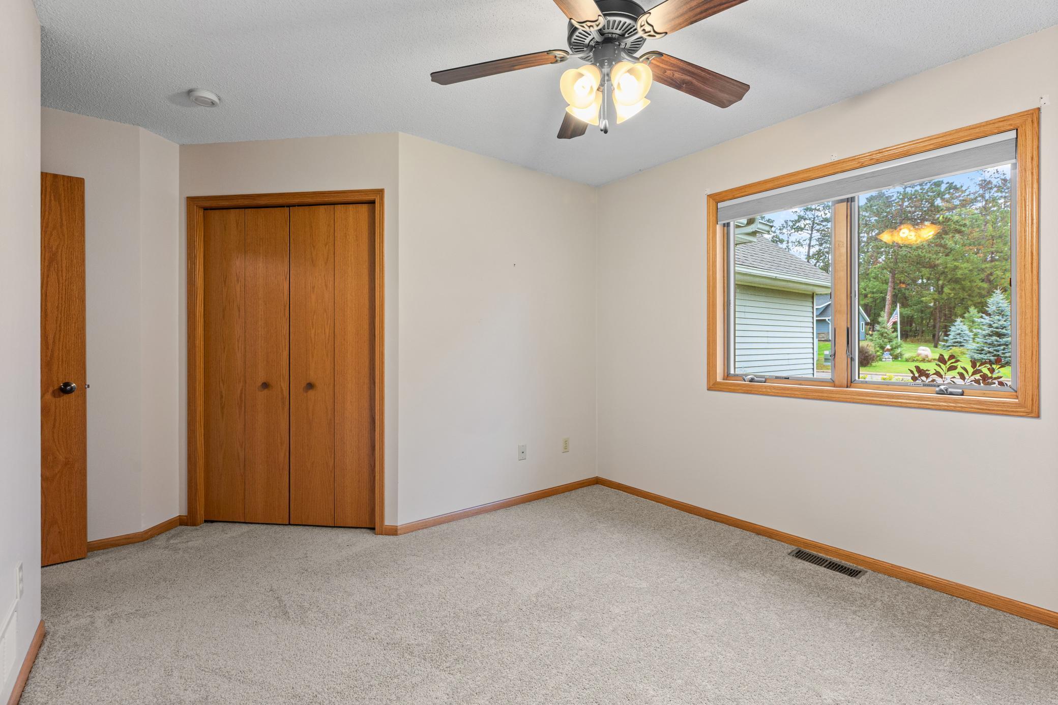 1998 single family home for sale at 2516 Crestview Lane in Brainerd, MN — 2 bed, 2 bath (photo 19 of 29)