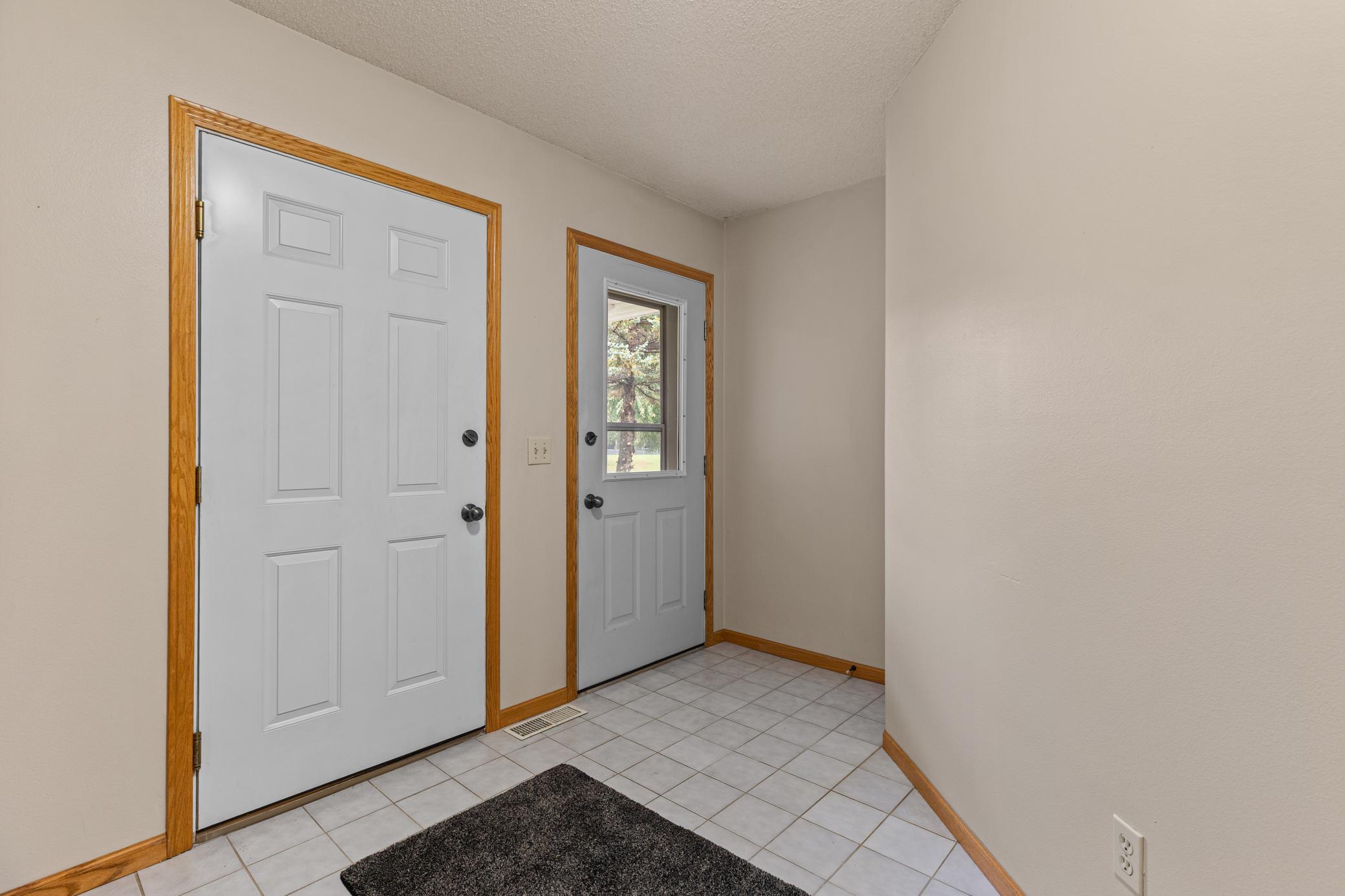 1998 single family home for sale at 2516 Crestview Lane in Brainerd, MN — 2 bed, 2 bath (photo 22 of 29)
