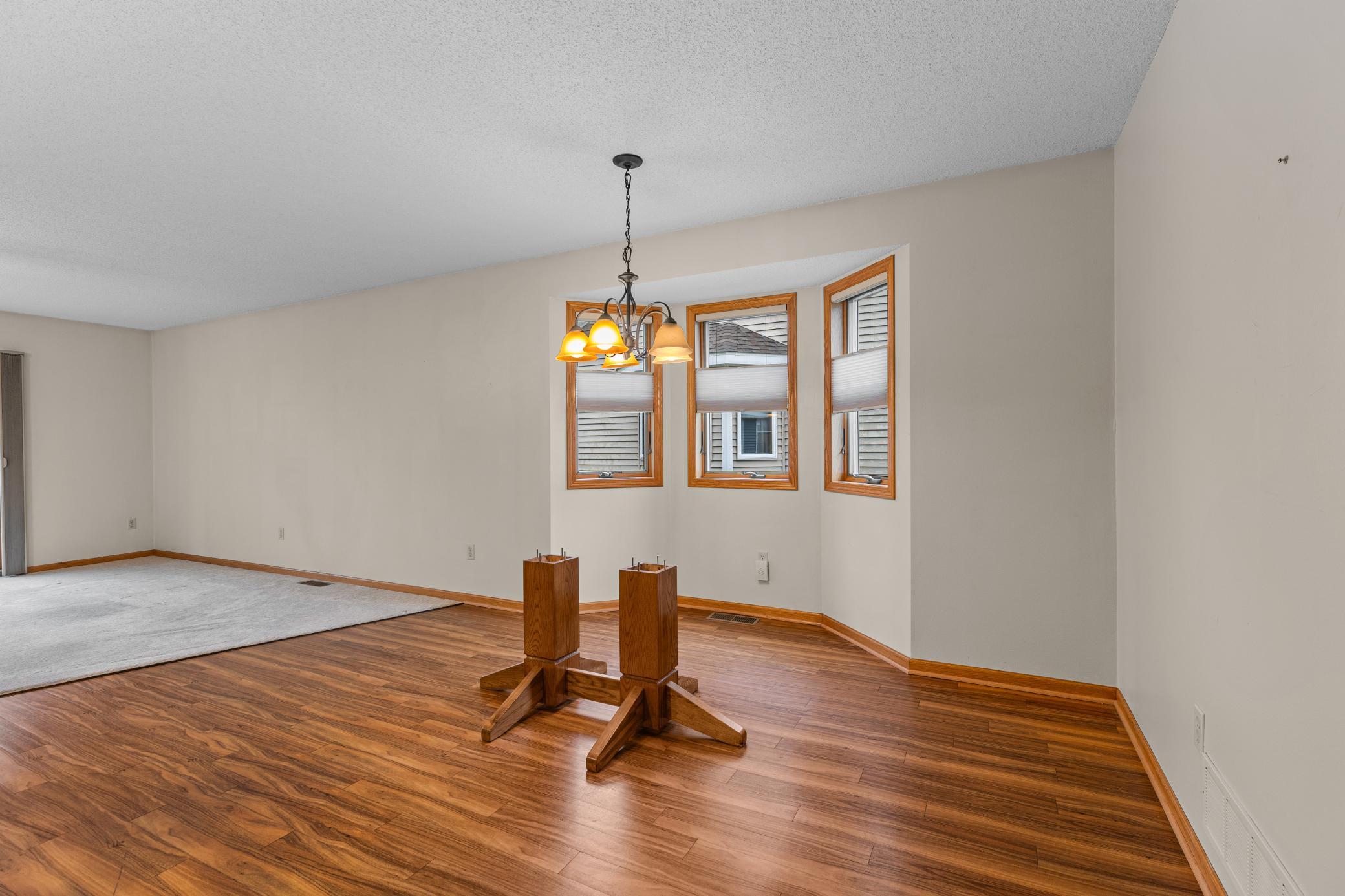 1998 single family home for sale at 2516 Crestview Lane in Brainerd, MN — 2 bed, 2 bath (photo 6 of 29)