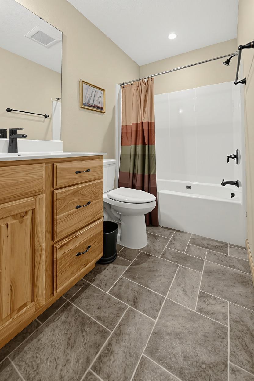2016 twin home for sale at 6336 Wilderness Road, Unit 32 in Pequot Lakes, MN — 5 bed, 3 bath (photo 16 of 33)