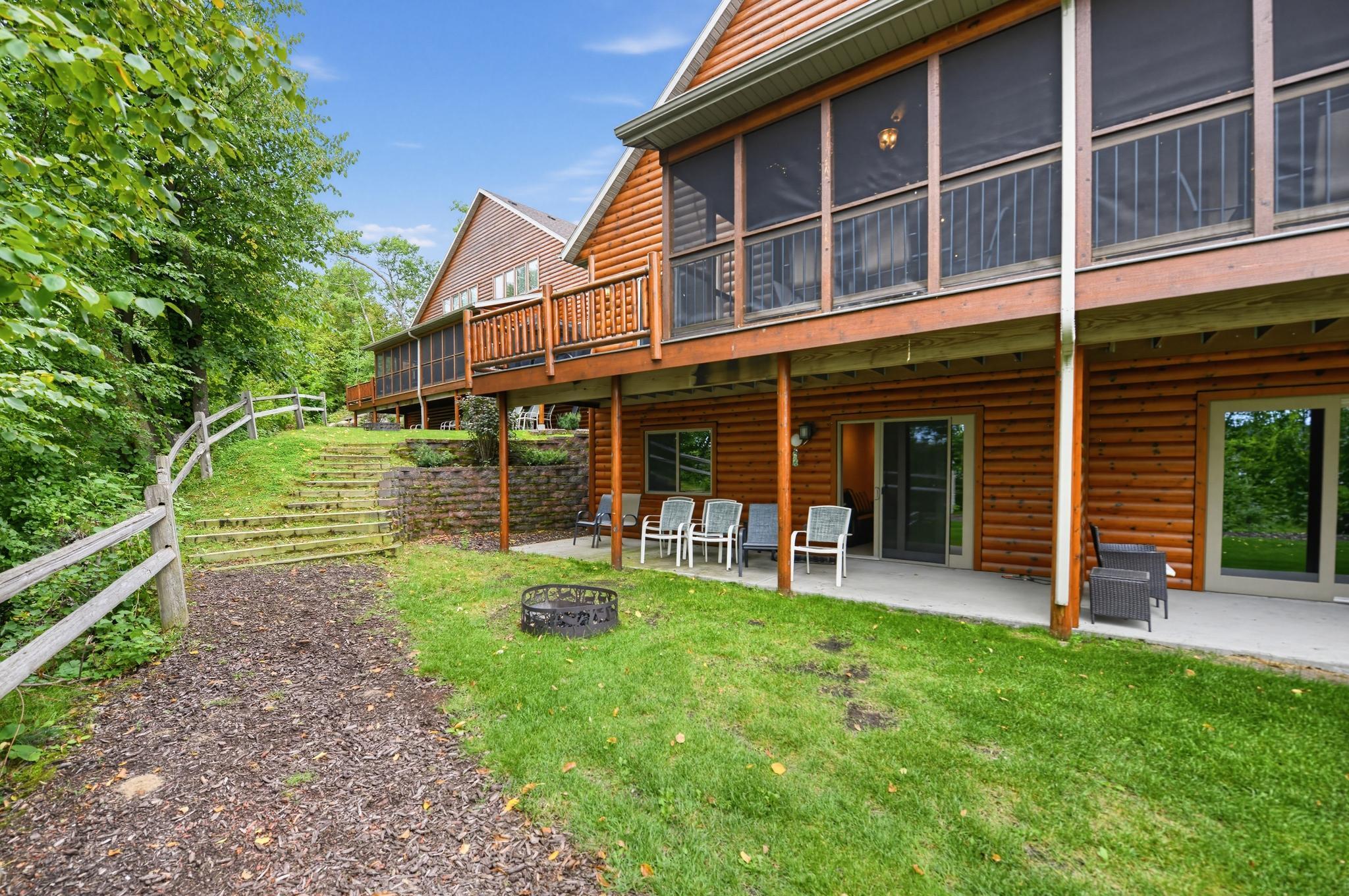 2016 twin home for sale at 6336 Wilderness Road, Unit 32 in Pequot Lakes, MN — 5 bed, 3 bath (photo 31 of 33)