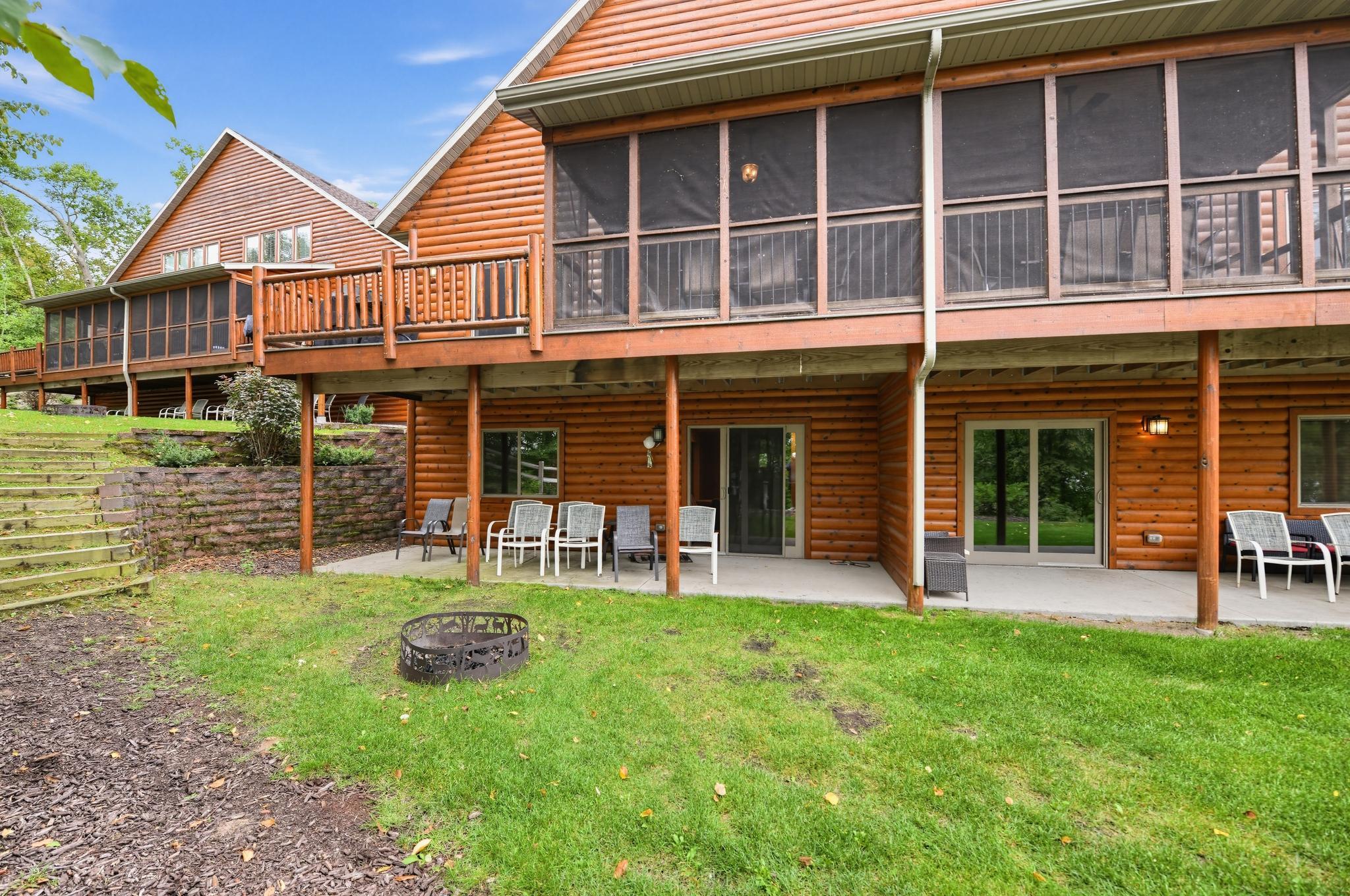 2016 twin home for sale at 6336 Wilderness Road, Unit 32 in Pequot Lakes, MN — 5 bed, 3 bath (photo 32 of 33)