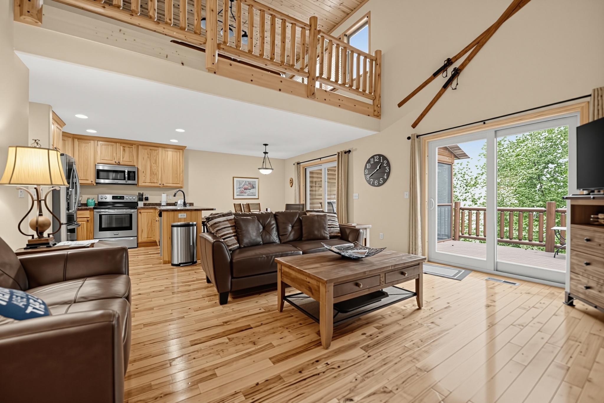 2016 twin home for sale at 6336 Wilderness Road, Unit 32 in Pequot Lakes, MN — 5 bed, 3 bath (photo 5 of 33)