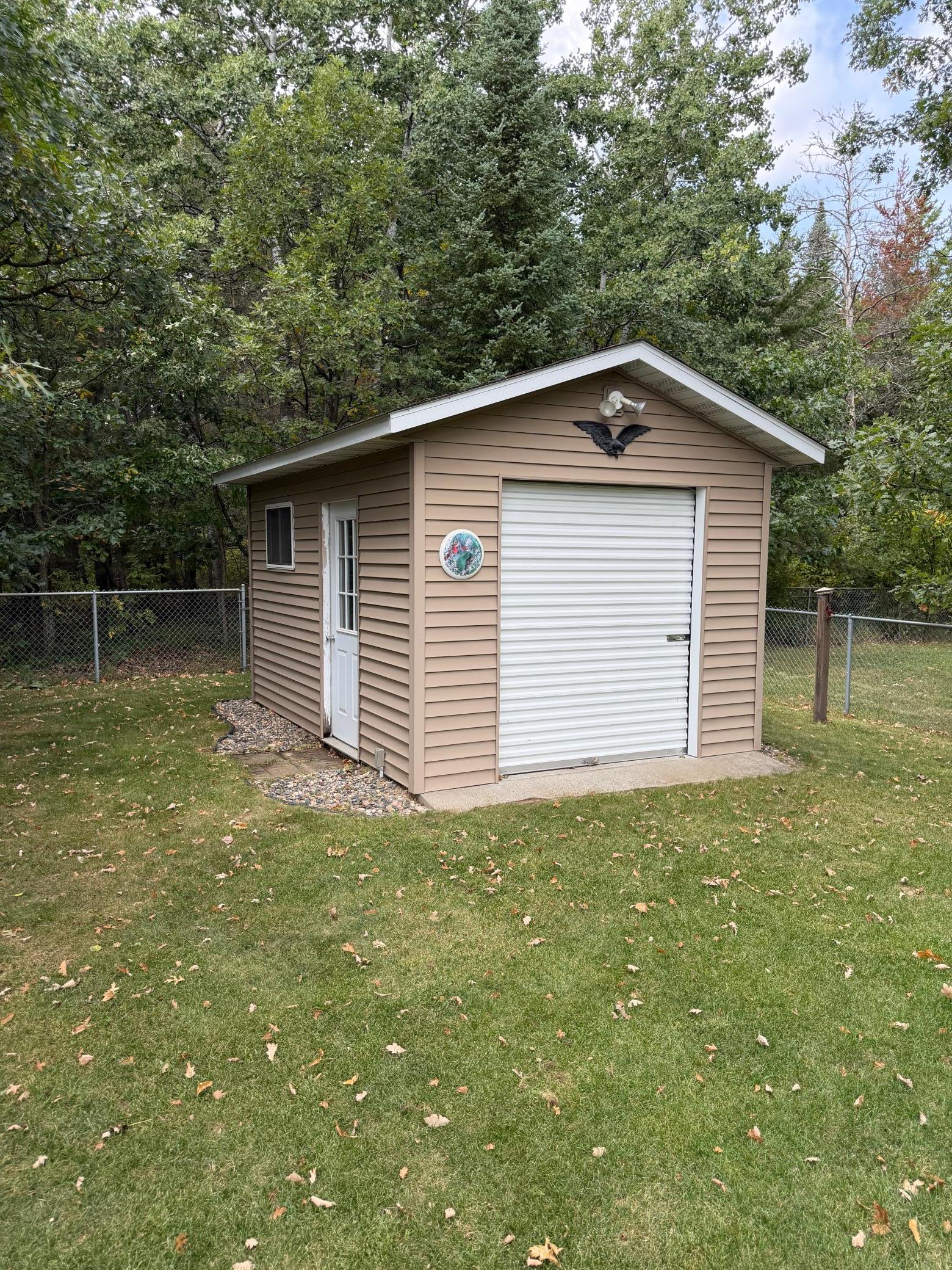 2005 twin home for sale at 705 Maple Avenue in Park Rapids, MN — 2 bed, 2 bath (photo 6 of 12)