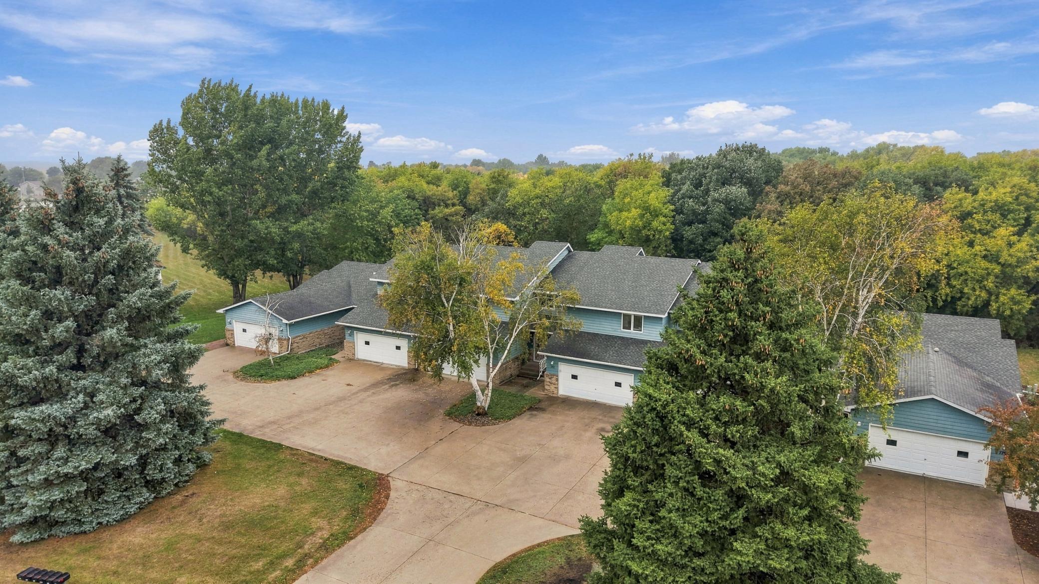 1988 condo for sale at 787 Royal Oaks Drive N in Fargo, ND — 4 bed, 4 bath (photo 32 of 37)