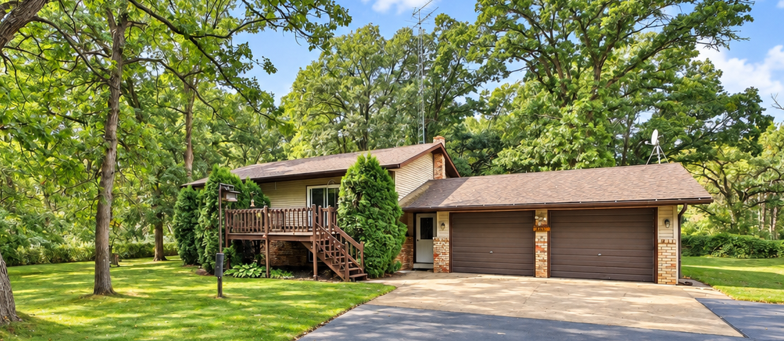 1985 single family home for sale at 5583 Legend Lane in Brainerd, MN — 3 bed, 2 bath (photo 2 of 41)