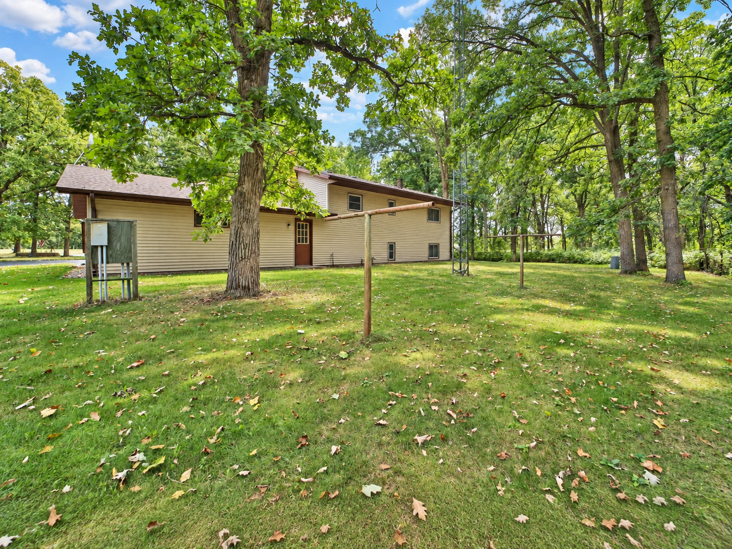 1985 single family home for sale at 5583 Legend Lane in Brainerd, MN — 3 bed, 2 bath (photo 30 of 41)