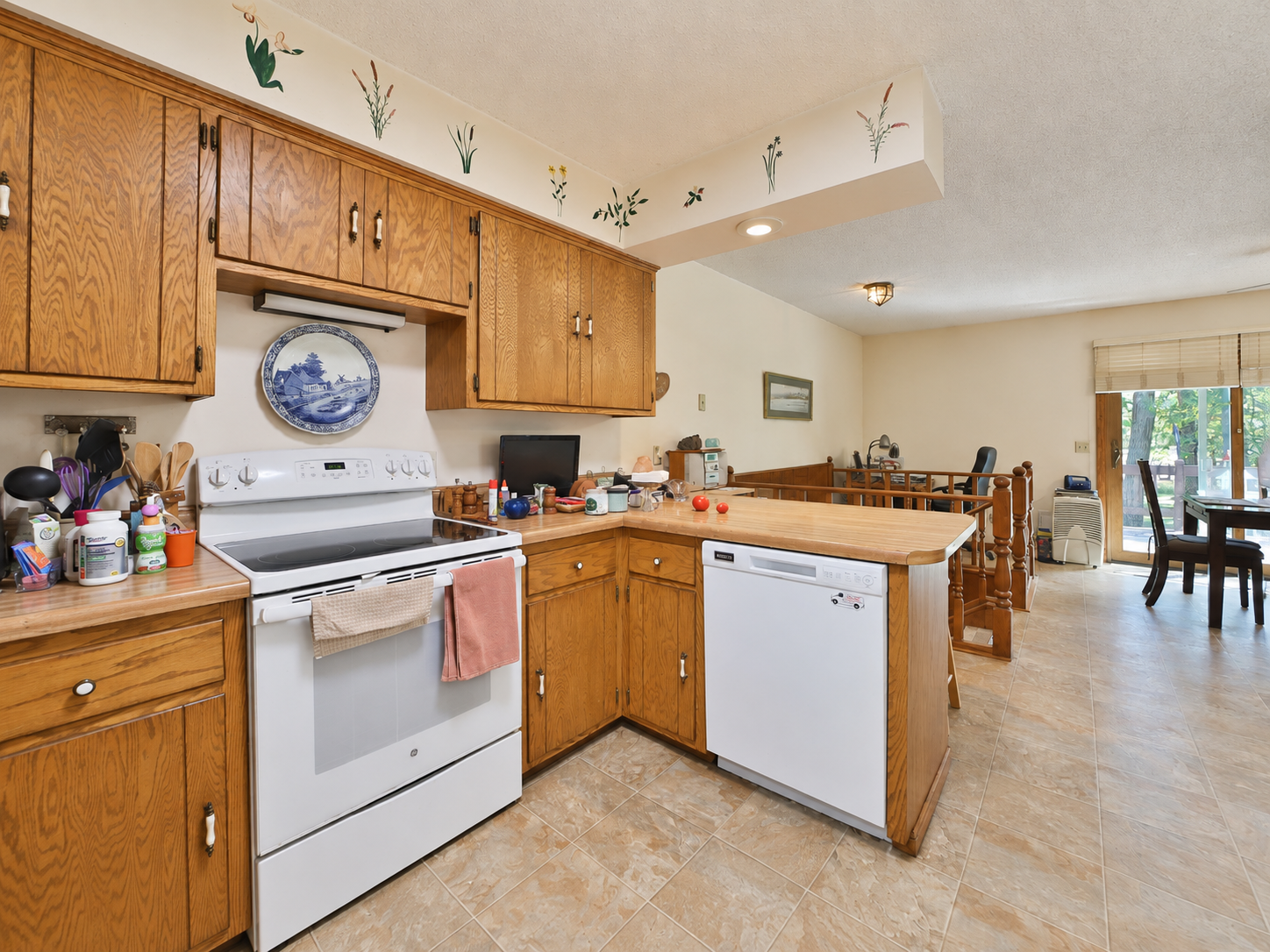 1985 single family home for sale at 5583 Legend Lane in Brainerd, MN — 3 bed, 2 bath (photo 5 of 41)