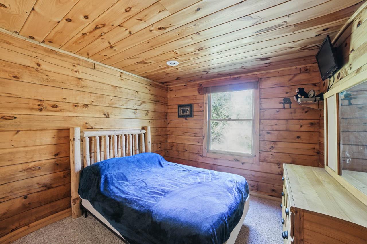 2006 single family home for sale at 62242 Dahlberg Trail in Togo, MN — 3 bed, 1 bath (photo 21 of 50)