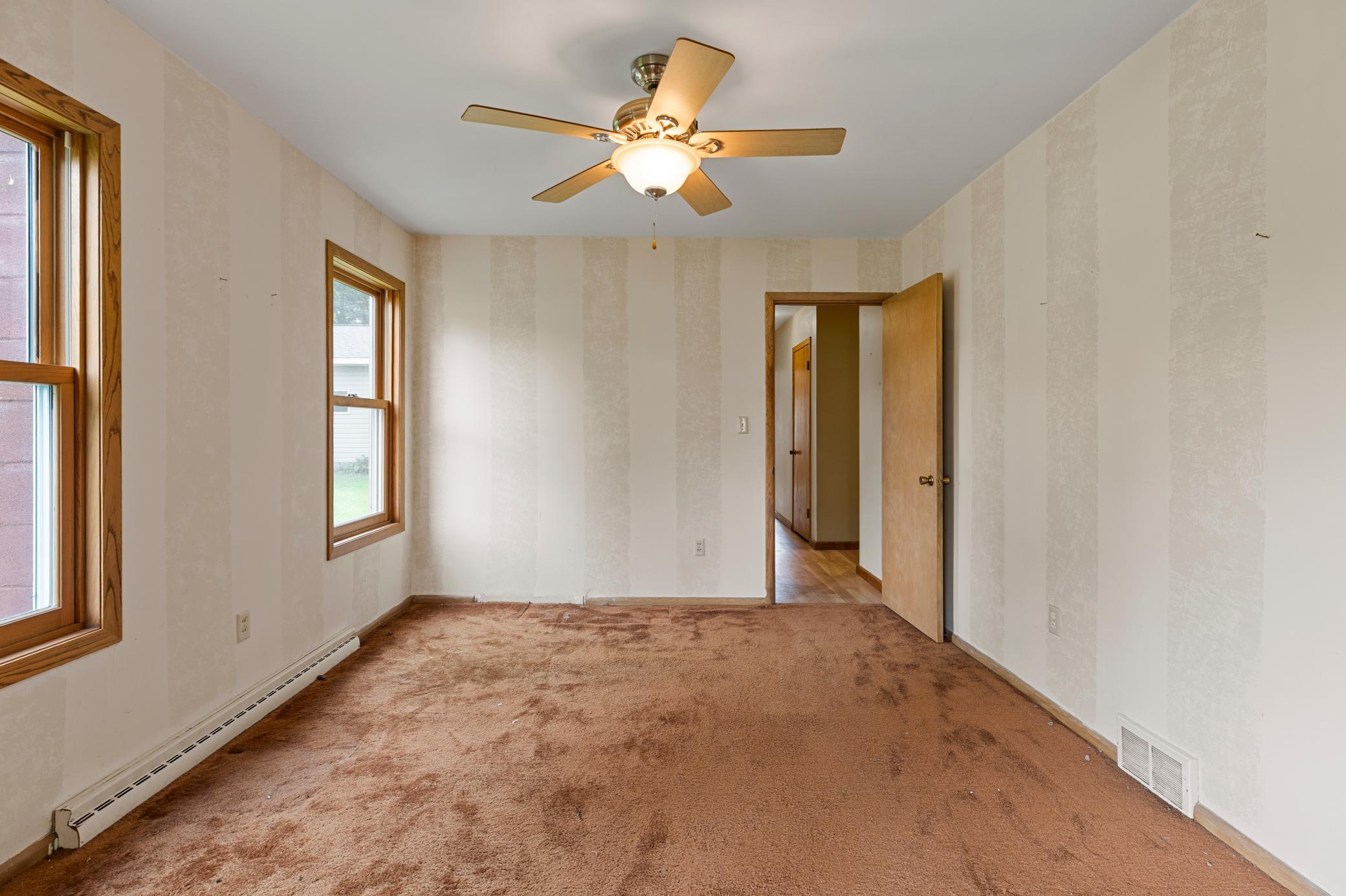 1902 single family home for sale at 105 3rd Street SE in Aitkin, MN — 2 bed, 2 bath (photo 14 of 46)