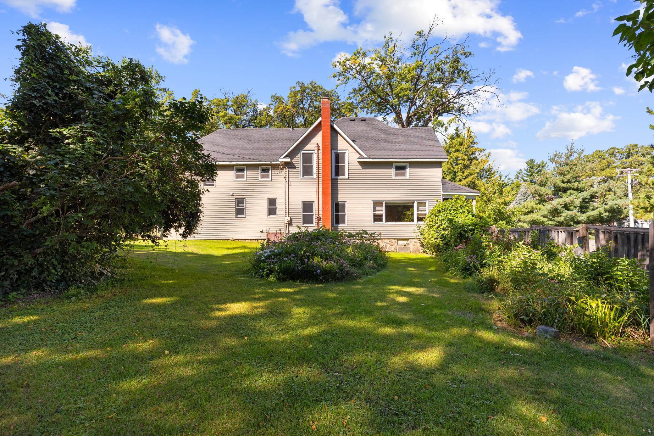 1902 single family home for sale at 105 3rd Street SE in Aitkin, MN — 2 bed, 2 bath (photo 3 of 46)