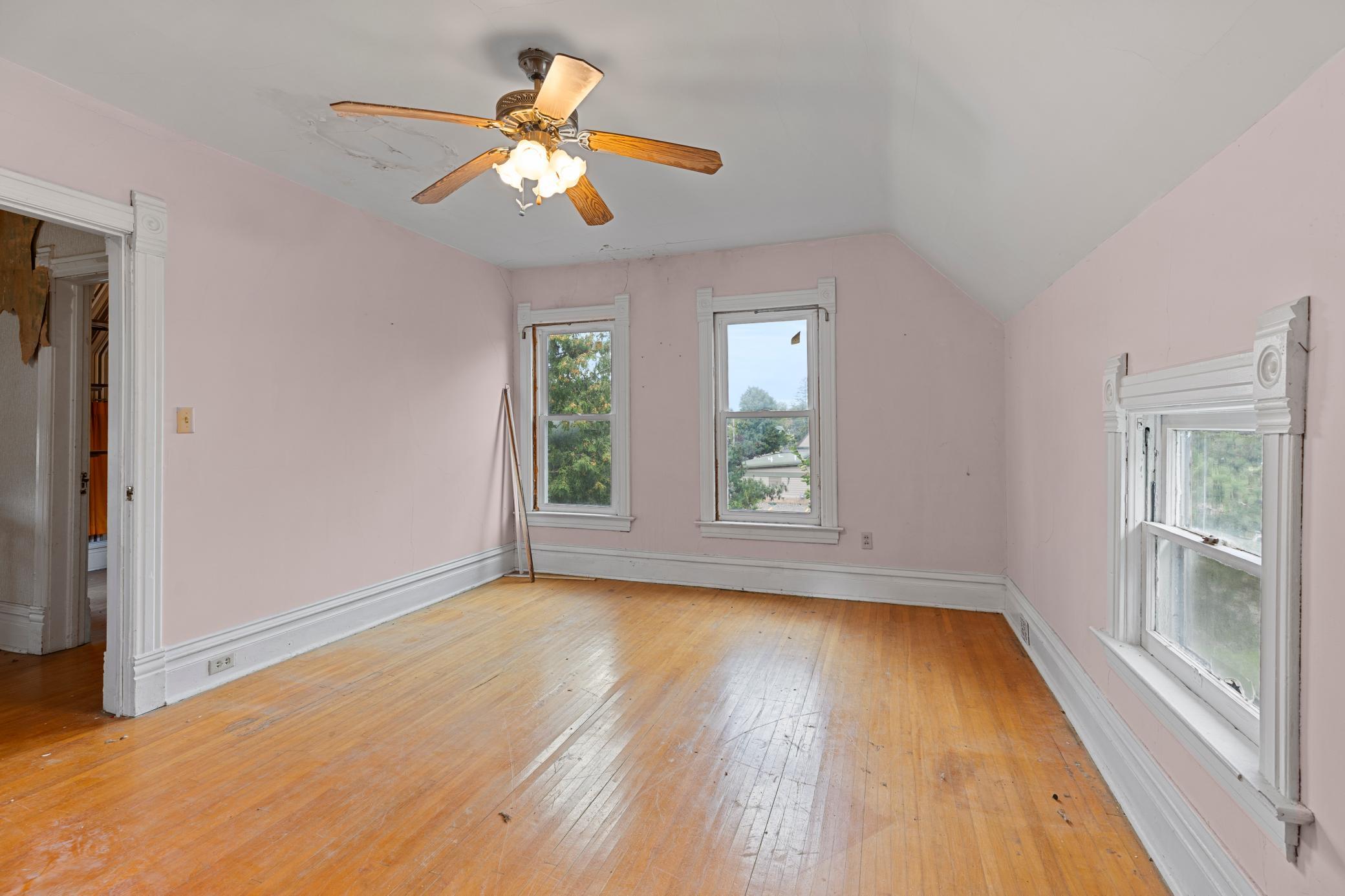 1902 single family home for sale at 105 3rd Street SE in Aitkin, MN — 2 bed, 2 bath (photo 23 of 46)