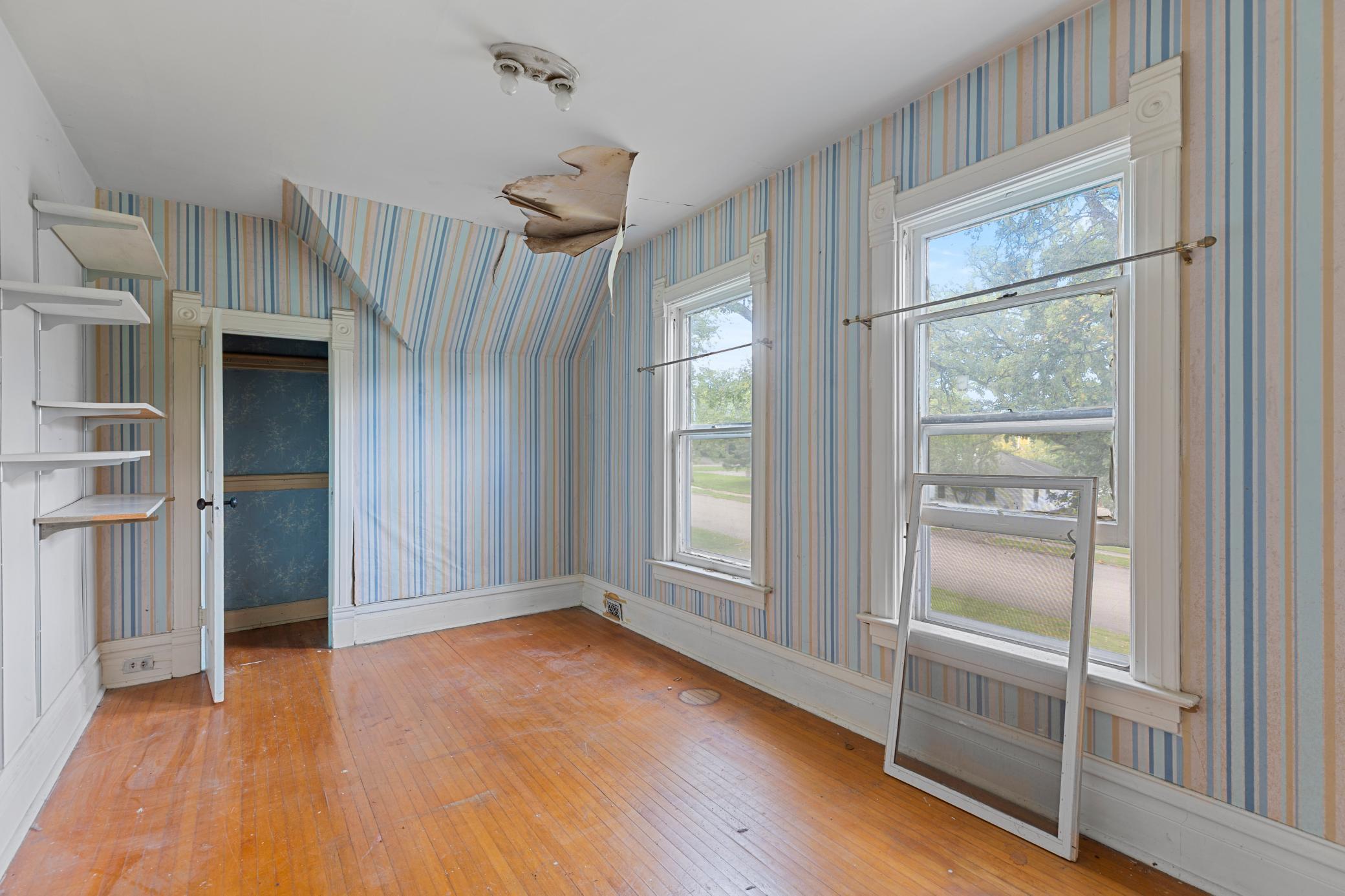 1902 single family home for sale at 105 3rd Street SE in Aitkin, MN — 2 bed, 2 bath (photo 29 of 46)