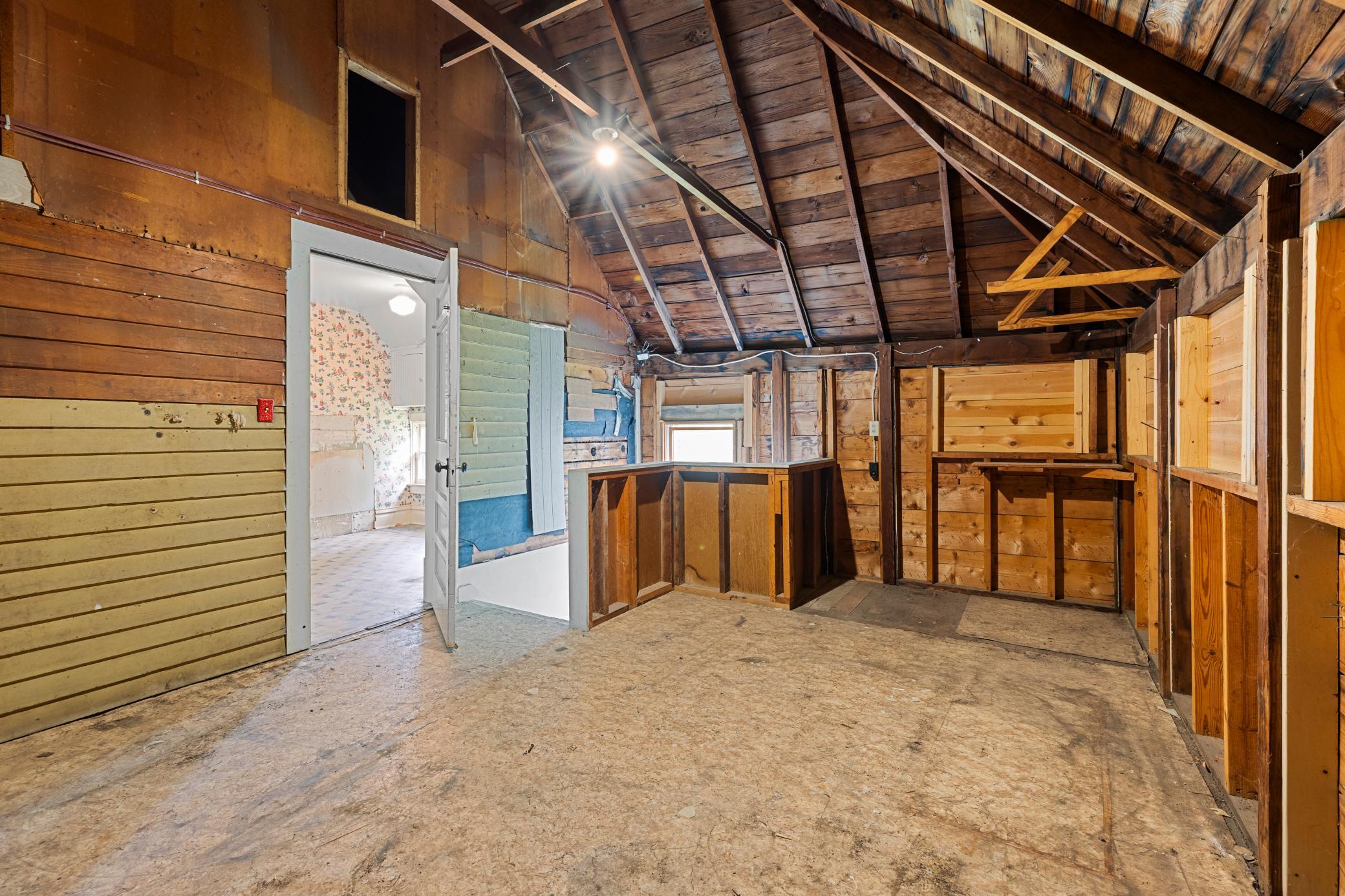 1902 single family home for sale at 105 3rd Street SE in Aitkin, MN — 2 bed, 2 bath (photo 35 of 46)