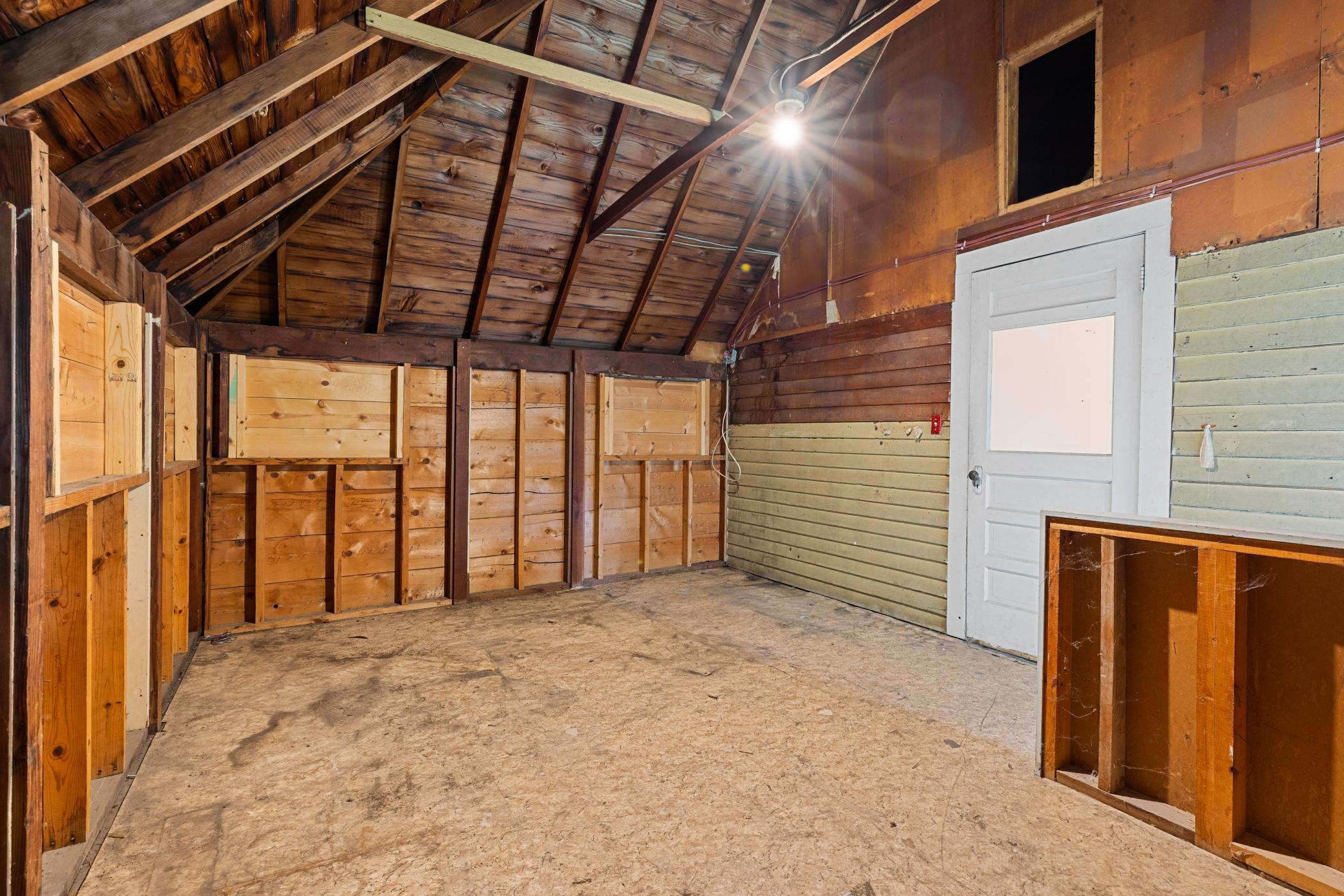 1902 single family home for sale at 105 3rd Street SE in Aitkin, MN — 2 bed, 2 bath (photo 36 of 46)