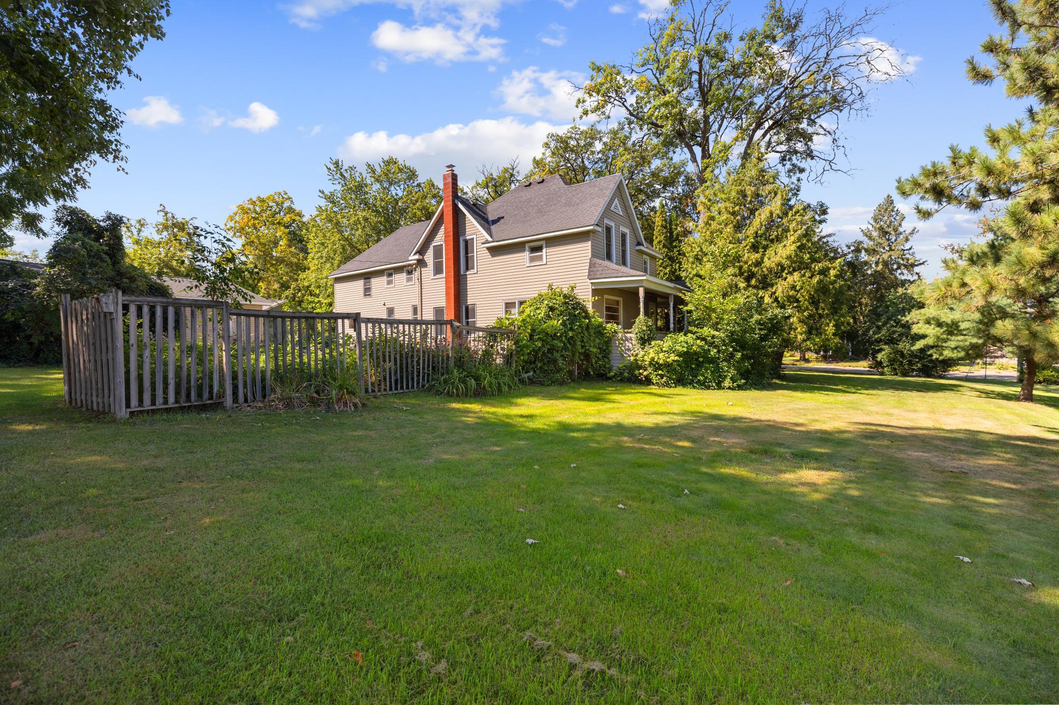 1902 single family home for sale at 105 3rd Street SE in Aitkin, MN — 2 bed, 2 bath (photo 38 of 46)