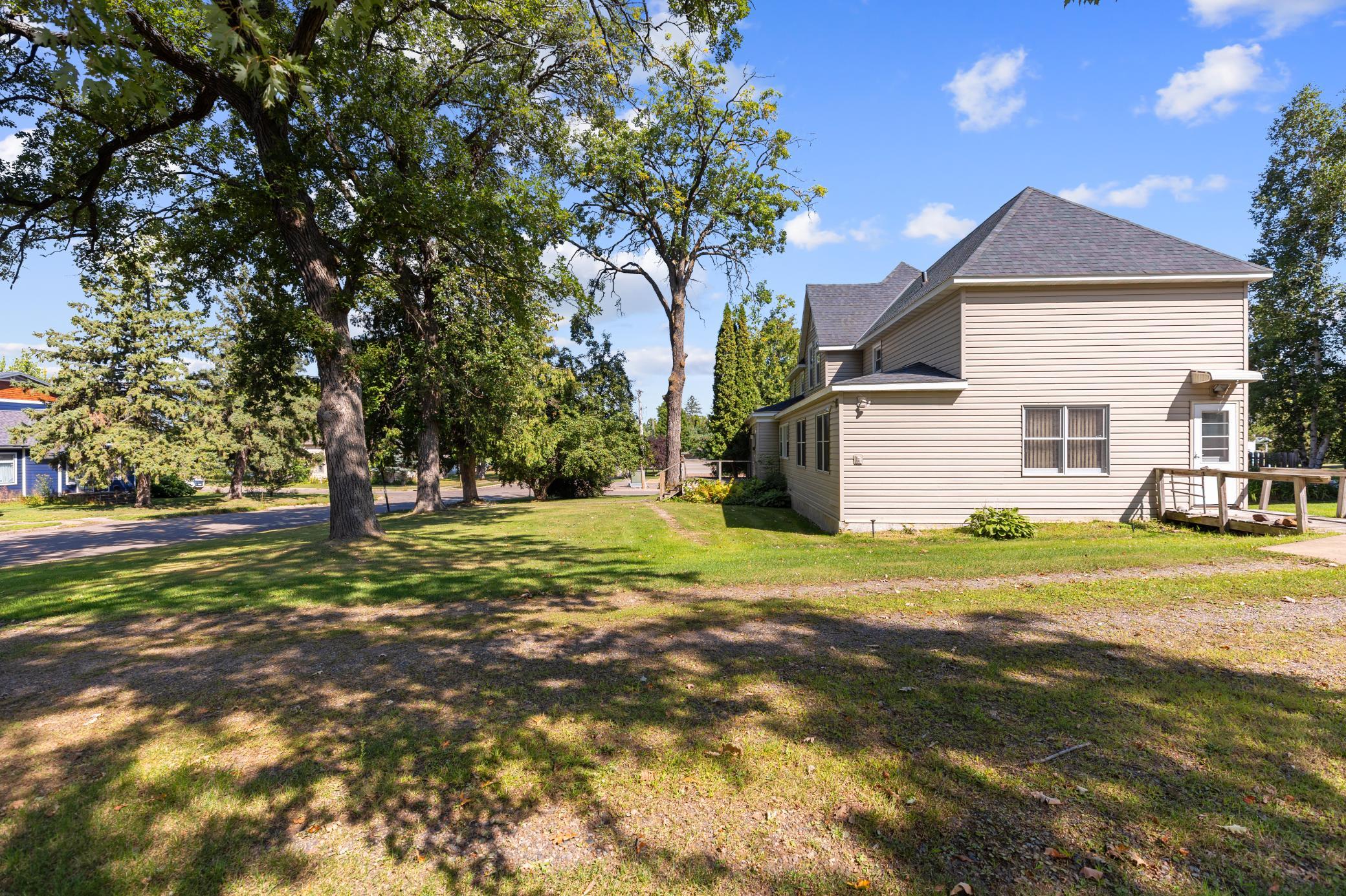 1902 single family home for sale at 105 3rd Street SE in Aitkin, MN — 2 bed, 2 bath (photo 43 of 46)