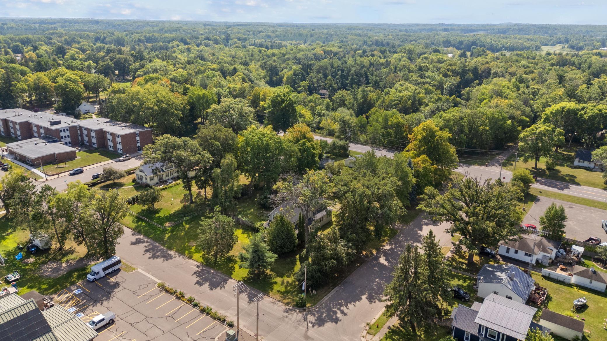 1902 single family home for sale at 105 3rd Street SE in Aitkin, MN — 2 bed, 2 bath (photo 44 of 46)