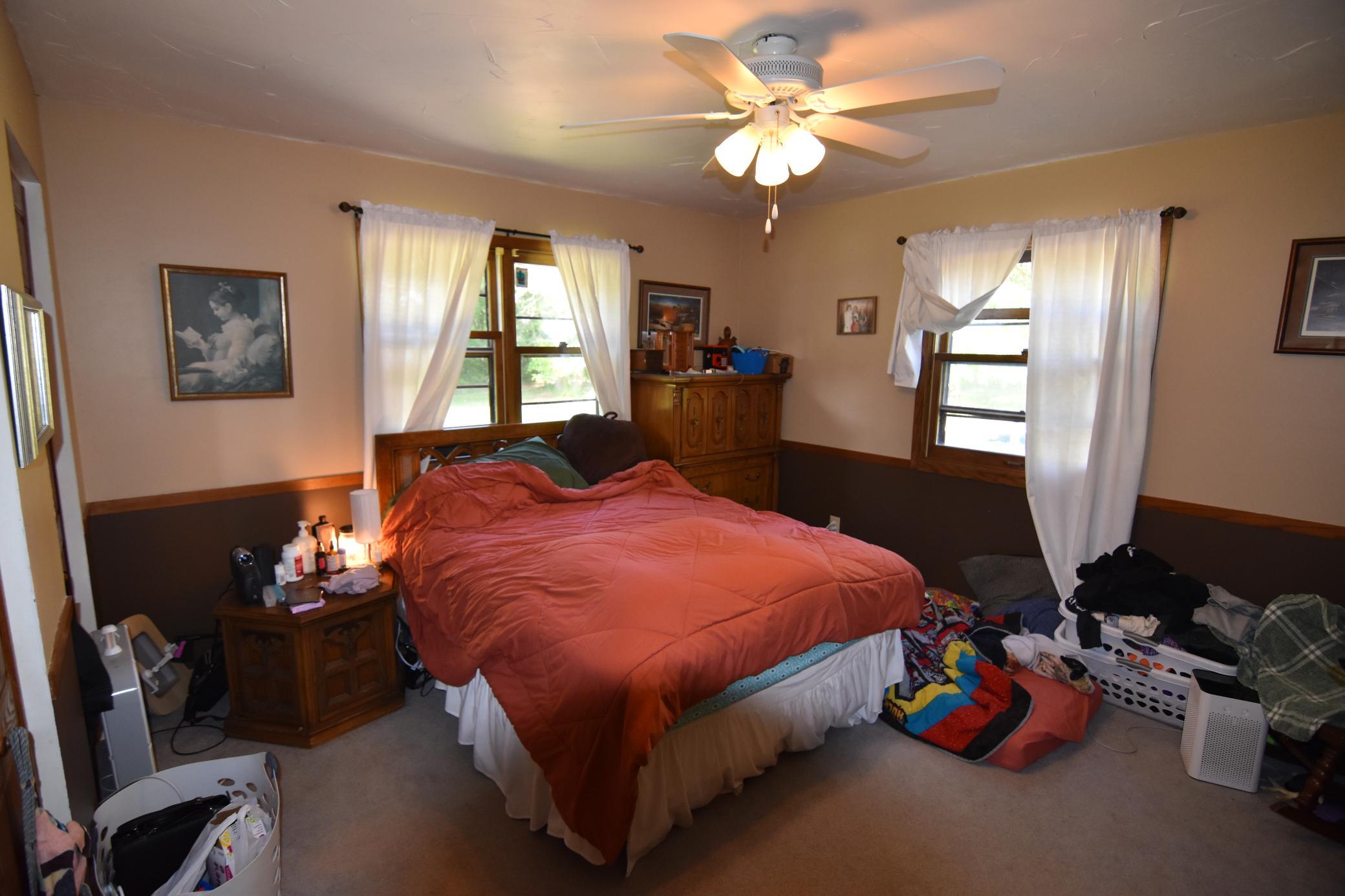 1984 single family home for sale at 1398 County Road 6 NW in Baudette, MN — 3 bed, 3 bath (photo 11 of 36)