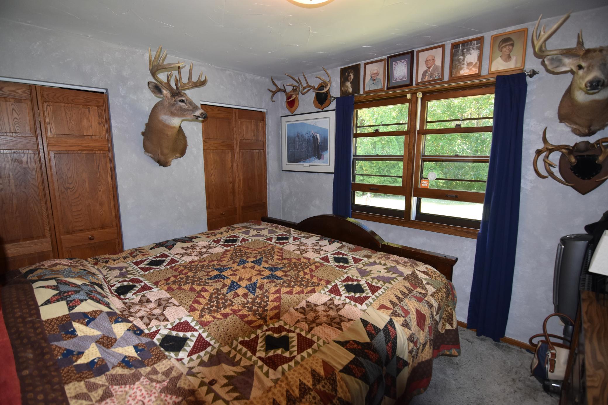1984 single family home for sale at 1398 County Road 6 NW in Baudette, MN — 3 bed, 3 bath (photo 12 of 36)