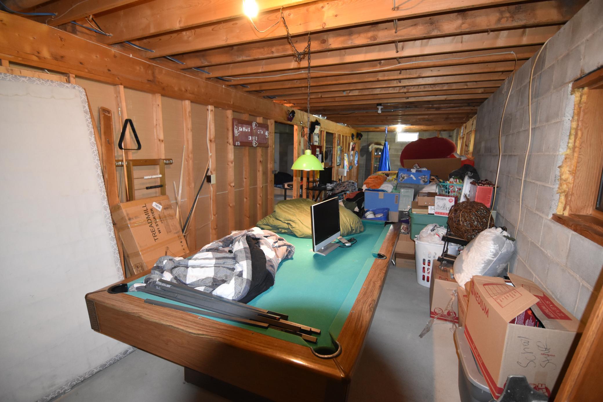 1984 single family home for sale at 1398 County Road 6 NW in Baudette, MN — 3 bed, 3 bath (photo 20 of 36)