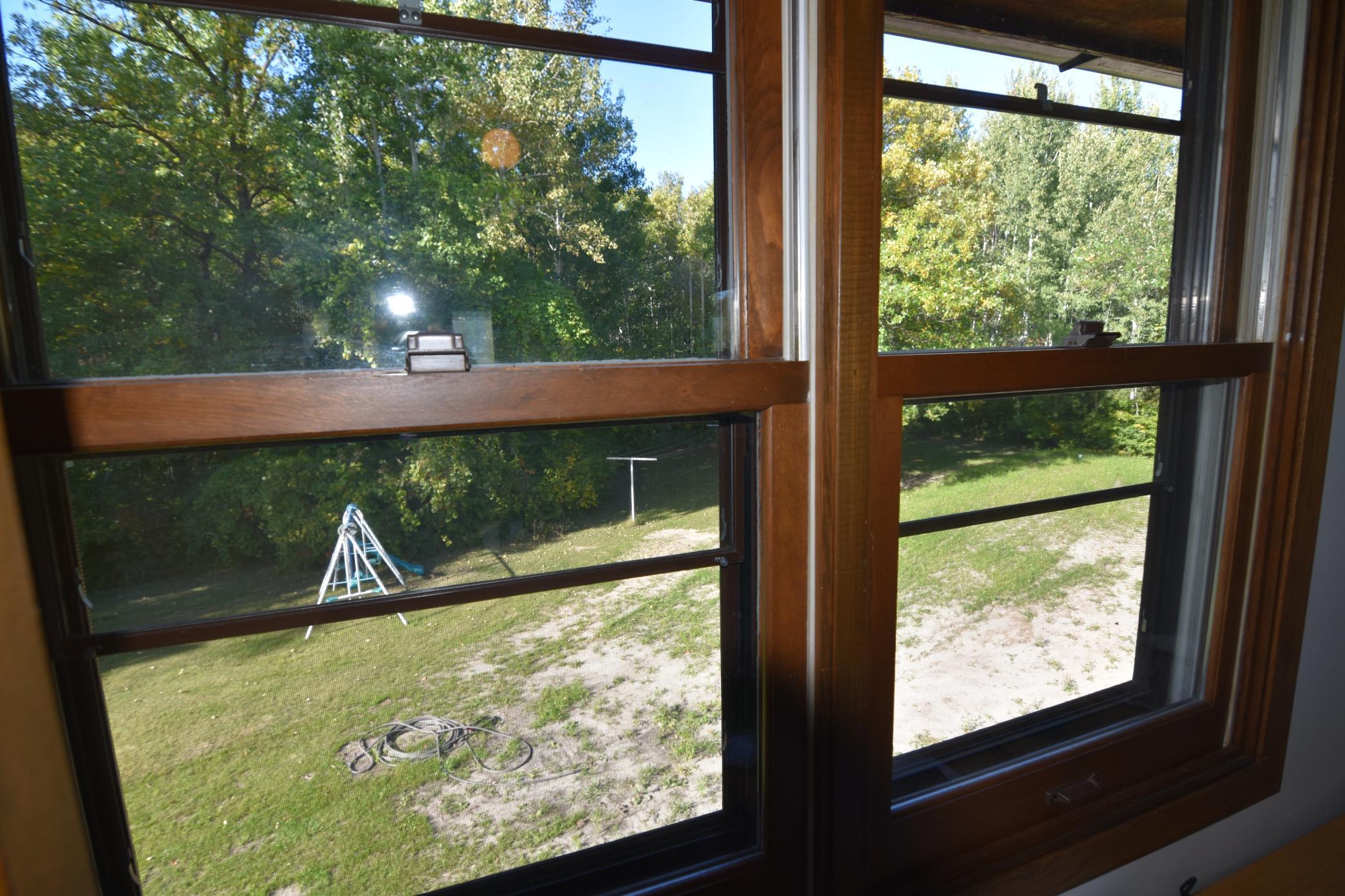 1984 single family home for sale at 1398 County Road 6 NW in Baudette, MN — 3 bed, 3 bath (photo 21 of 36)