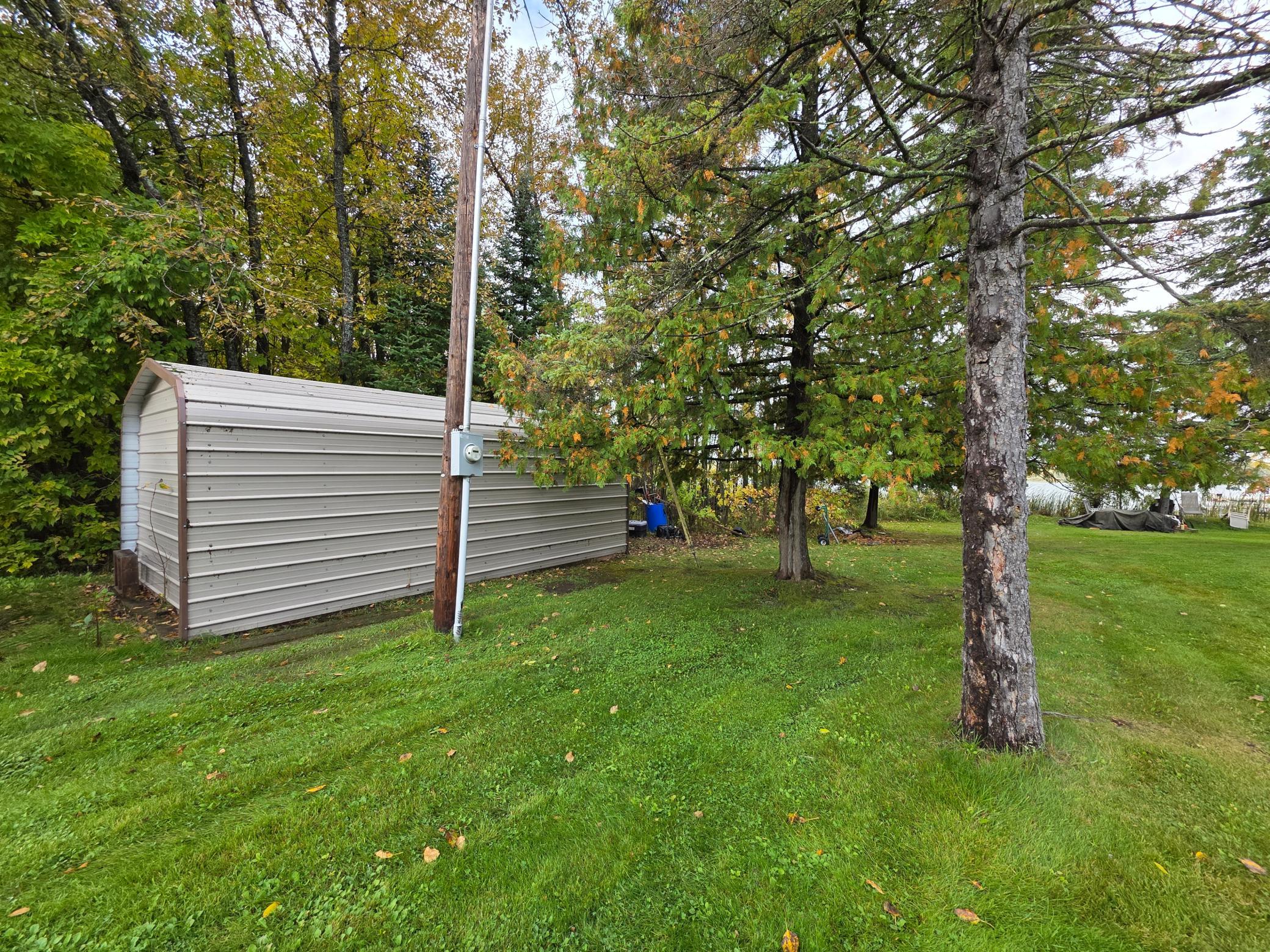 1990 single family home for sale at 49480 Center Point Road in Bigfork, MN — 4 bed, 1 bath (photo 7 of 22)