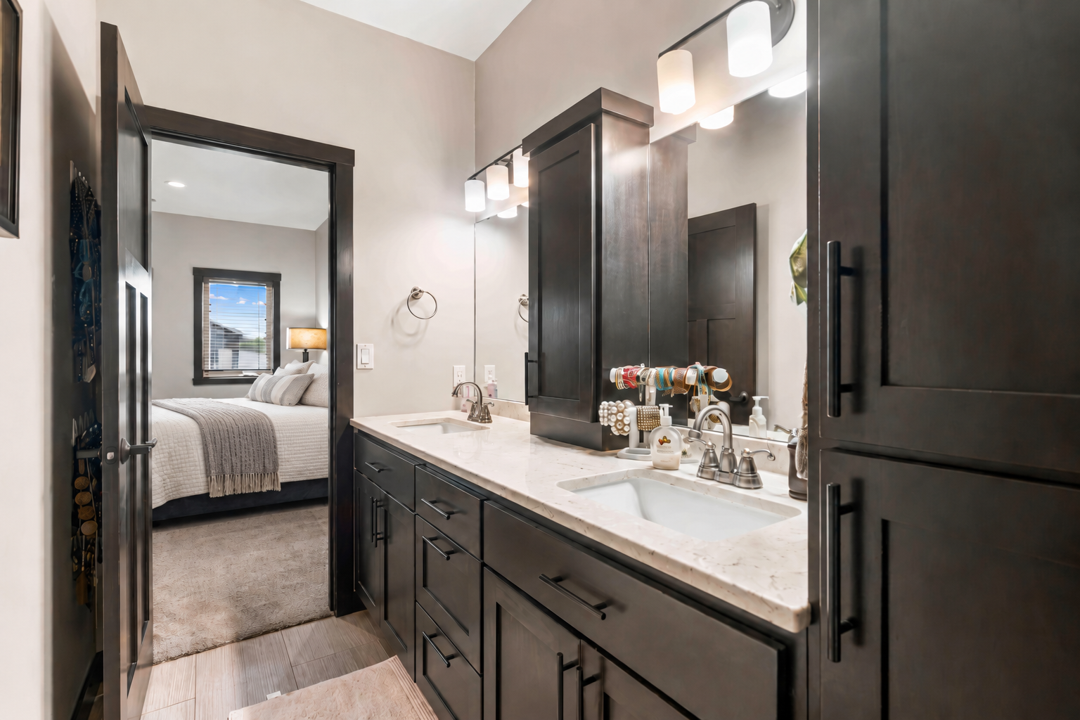 2019 single family home for sale at 6669 55th Avenue S in Fargo, ND — 5 bed, 3 bath (photo 15 of 39)