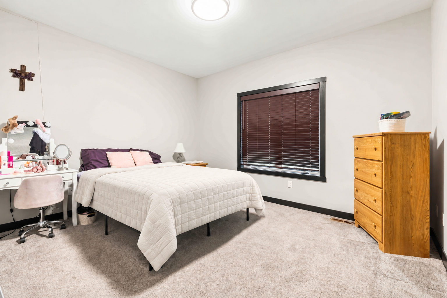 2019 single family home for sale at 6669 55th Avenue S in Fargo, ND — 5 bed, 3 bath (photo 19 of 39)