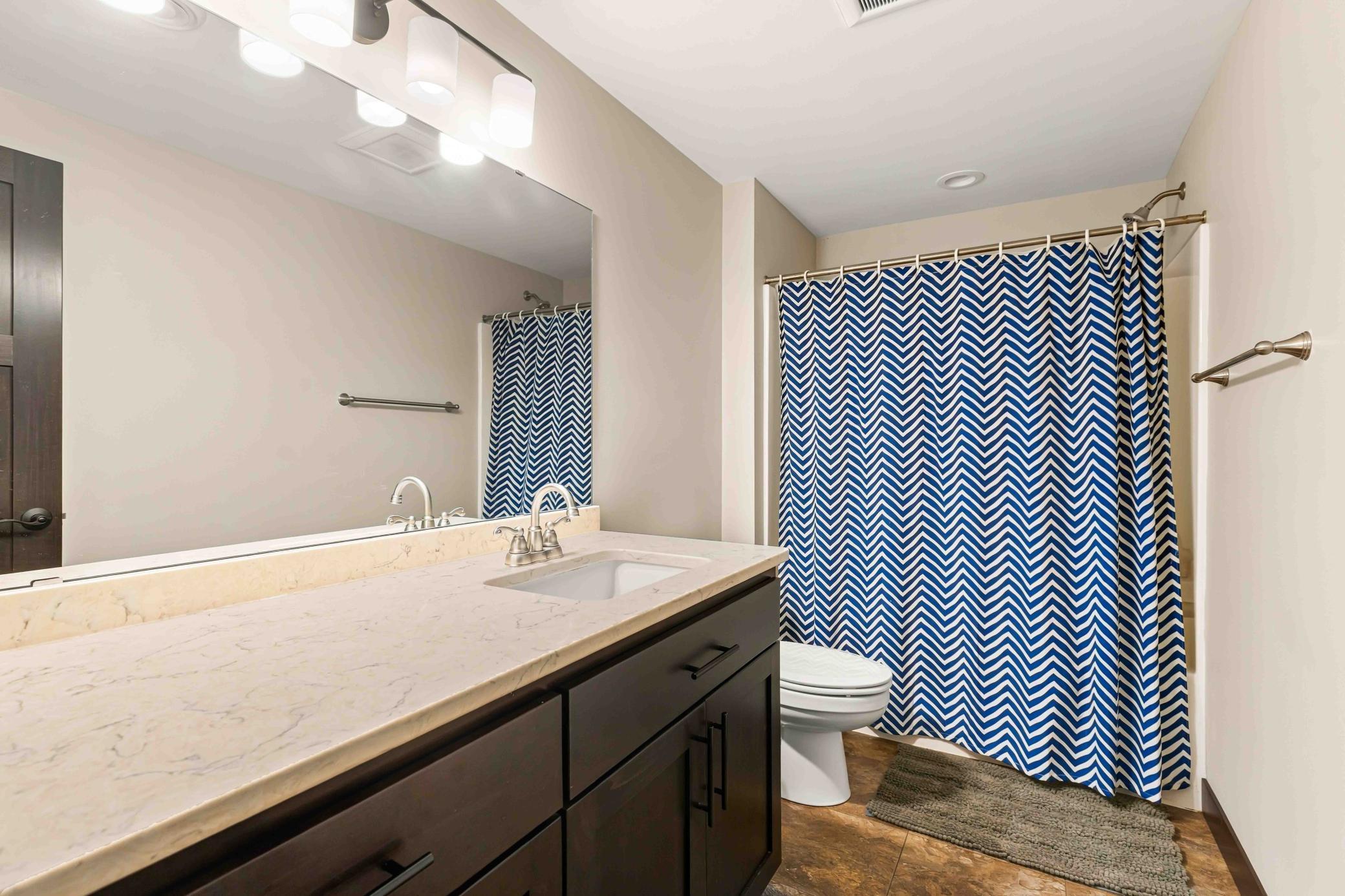 2019 single family home for sale at 6669 55th Avenue S in Fargo, ND — 5 bed, 3 bath (photo 27 of 39)