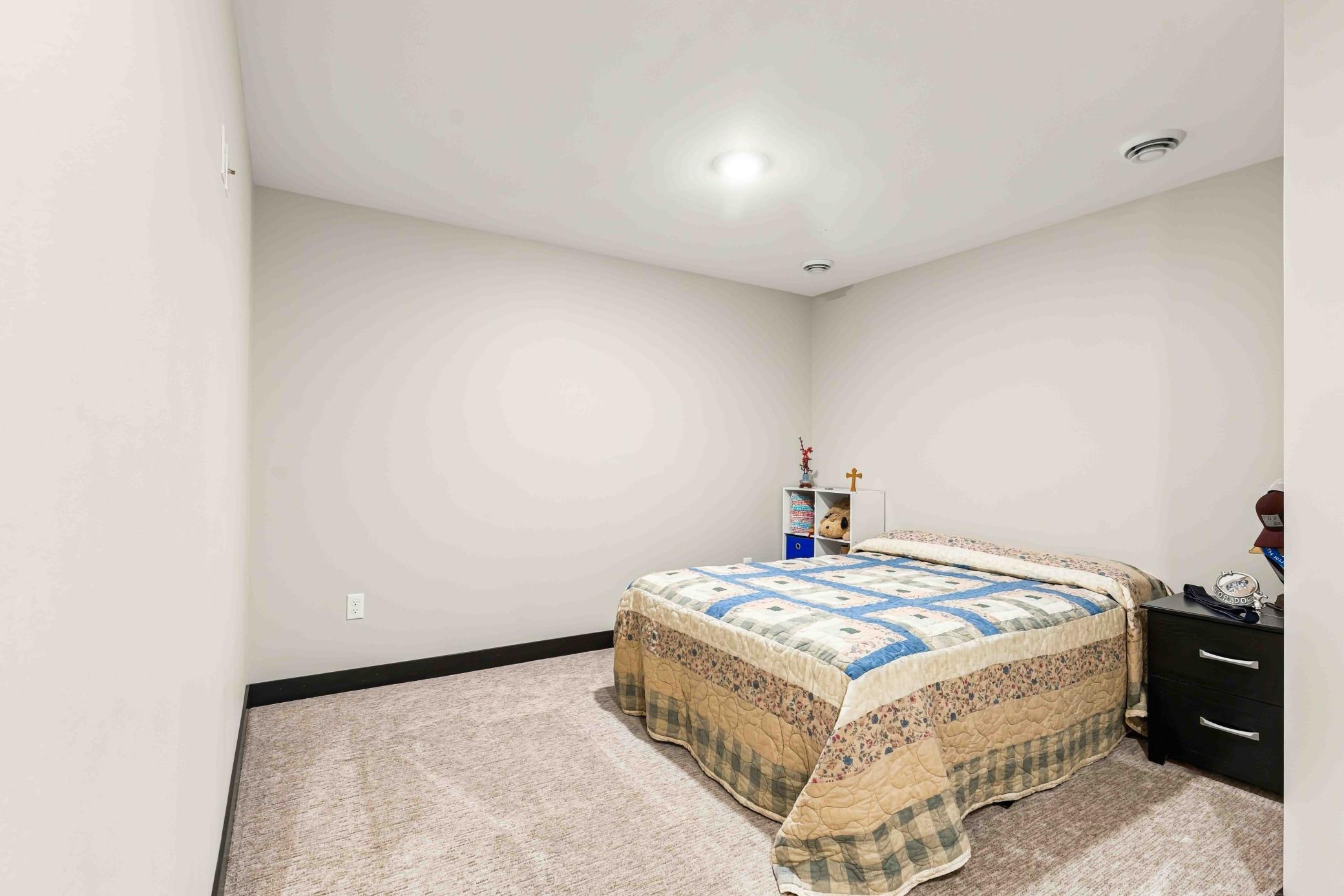 2019 single family home for sale at 6669 55th Avenue S in Fargo, ND — 5 bed, 3 bath (photo 29 of 39)
